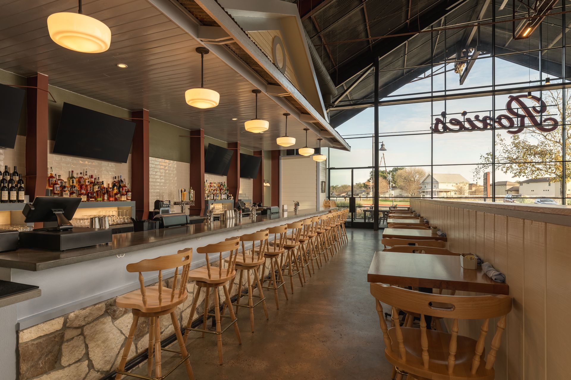 Roxies-Restaurant-Bar-ALIGN-Austin-Architects.jpg