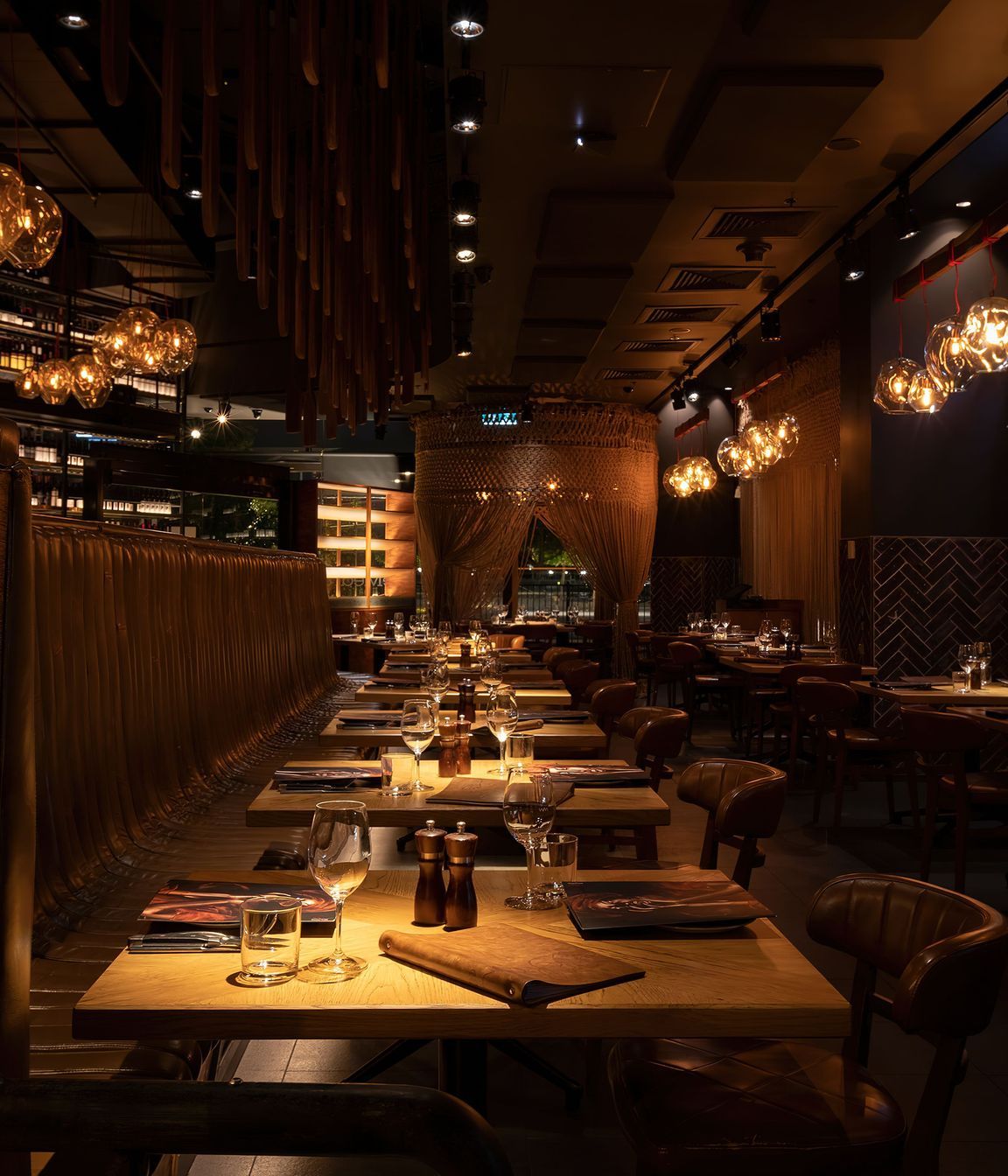 The-Meat-Wine-Co-Barangaroo-Australia024-gigapixel-standard-scale-200x-v2.jpg