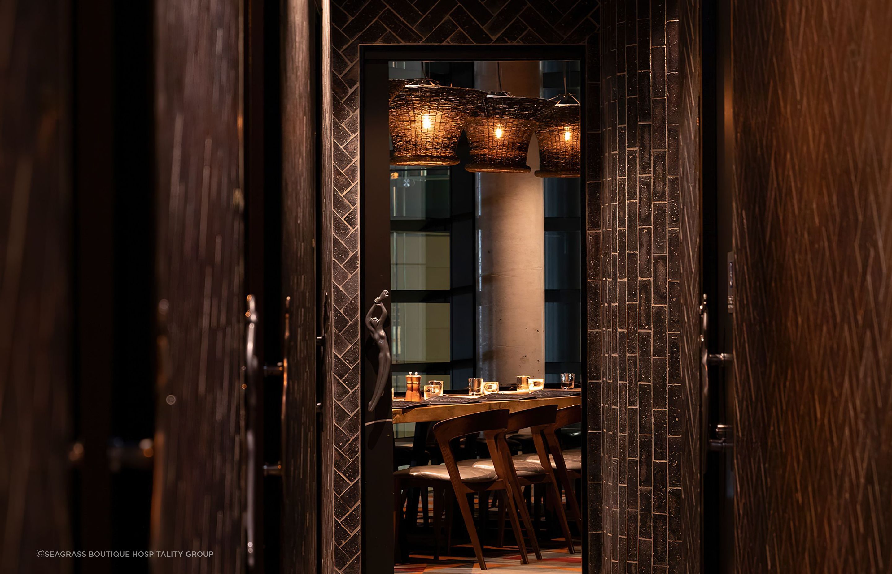 The-Meat-Wine-Co-Barangaroo-Australia155-gigapixel-standard-scale-200x.jpg