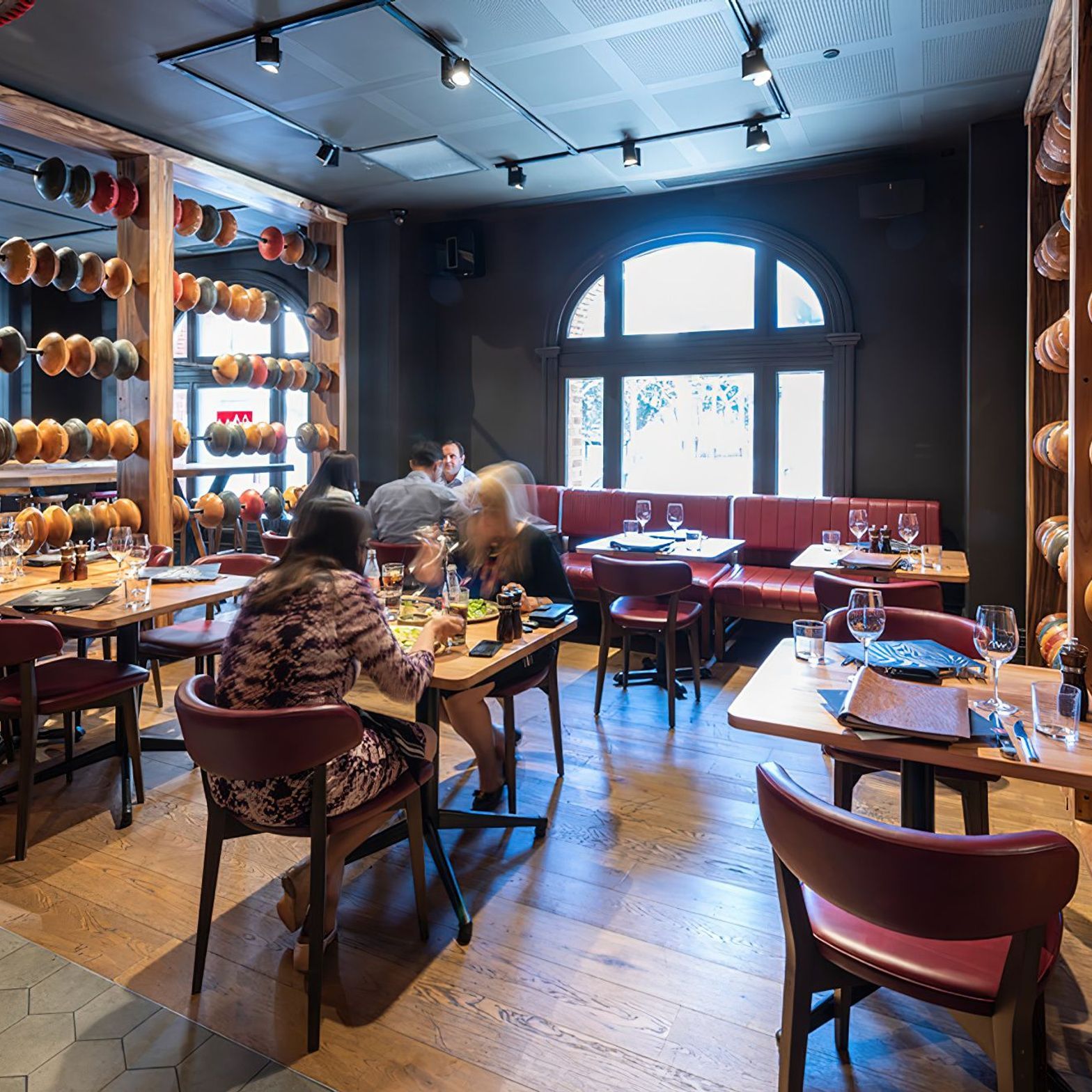 The-Meat-and-Wine-Co-Palace-Hotel24-gigapixel-standard-scale-200x.jpg