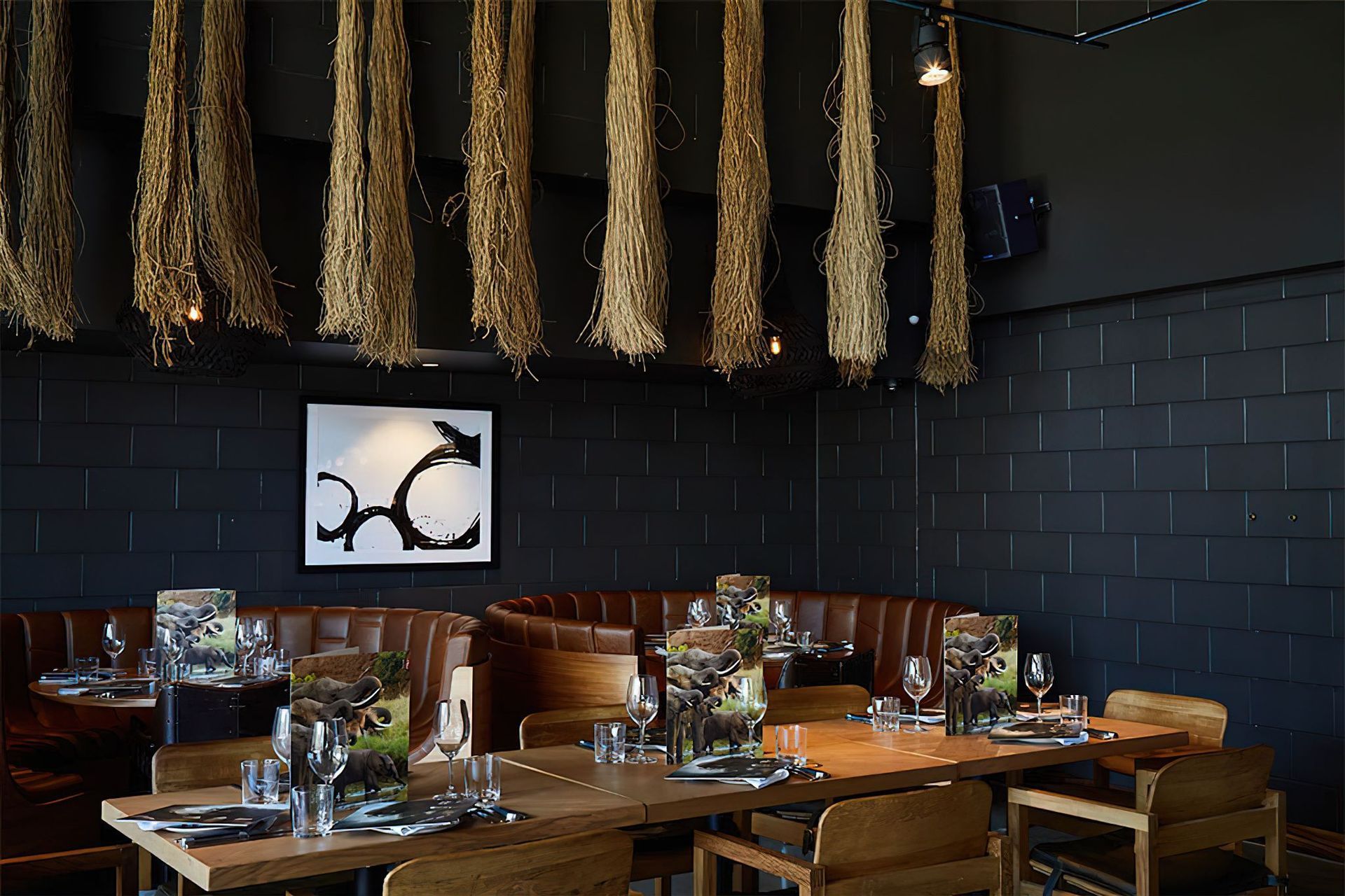 The-Meat-and-Wine-Co-Parramatta11-gigapixel-standard-scale-200x.jpg
