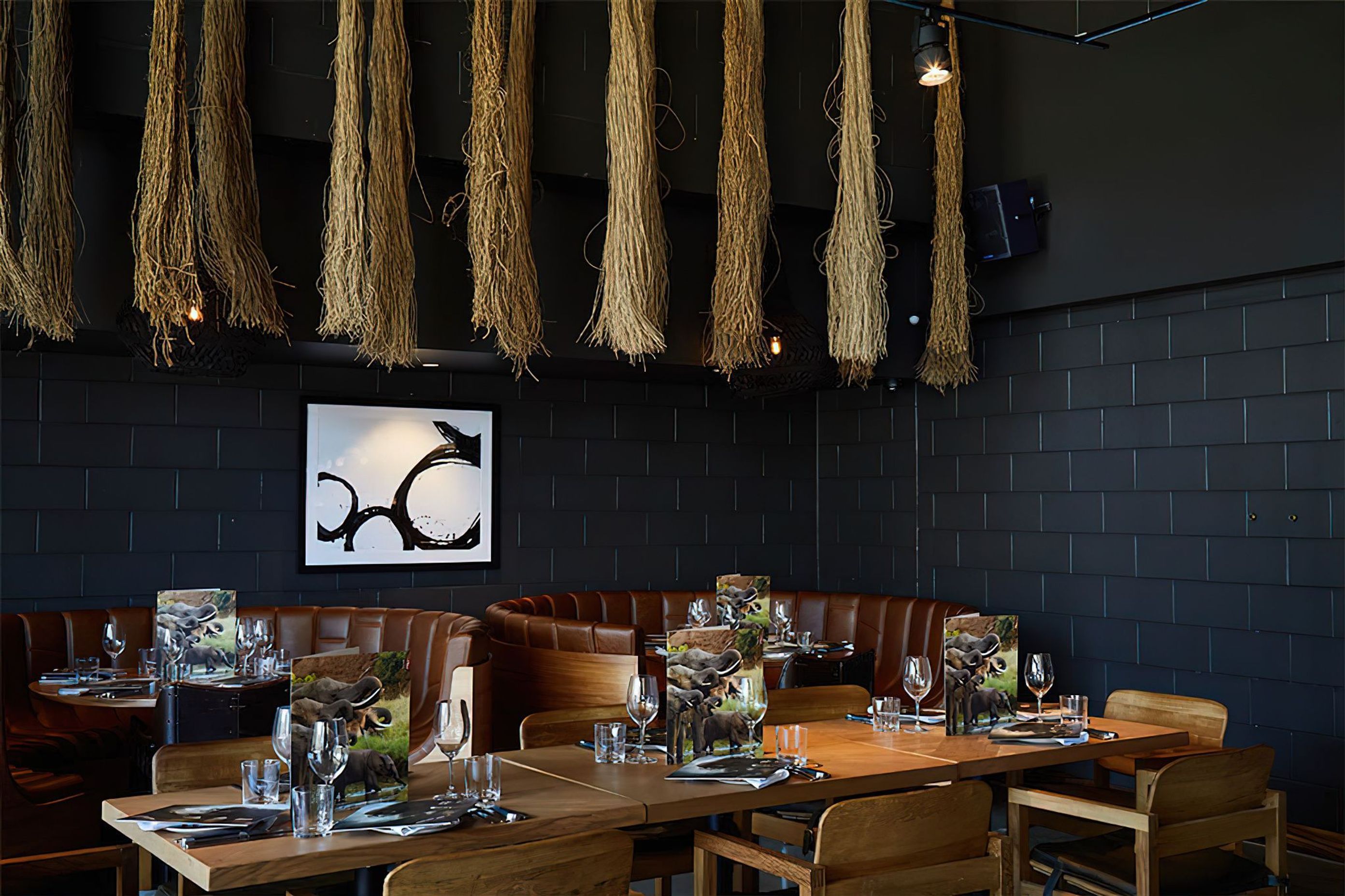 The-Meat-and-Wine-Co-Parramatta11-gigapixel-standard-scale-200x.jpg