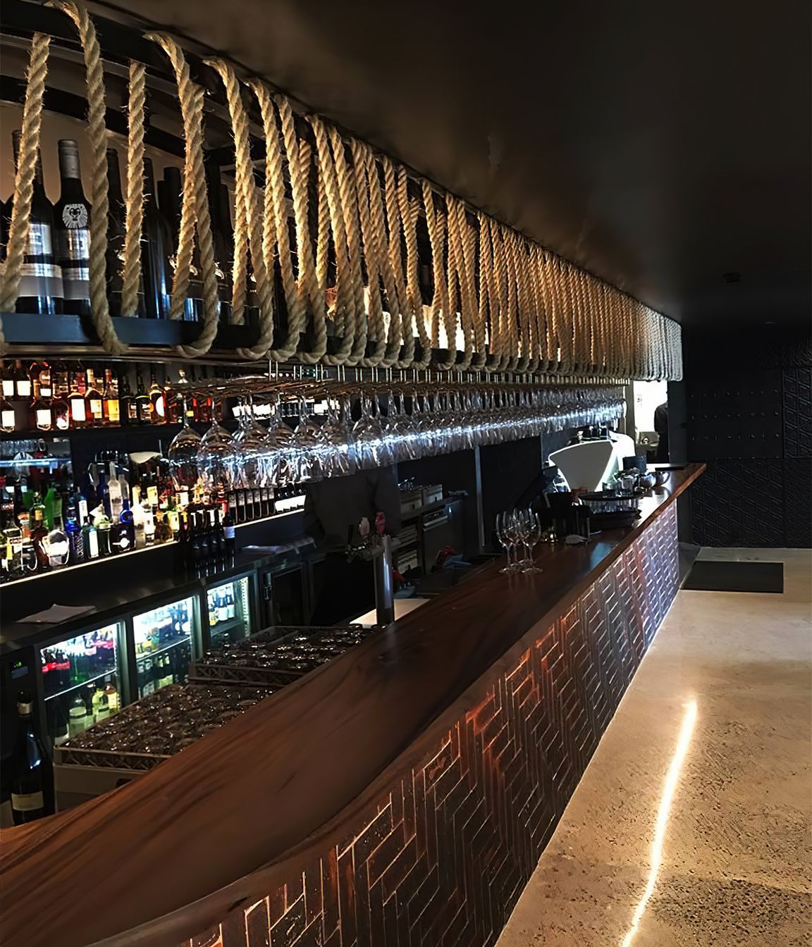 The-Meat-and-Wine-Co-Parramatta21-gigapixel-standard-scale-200x.jpg