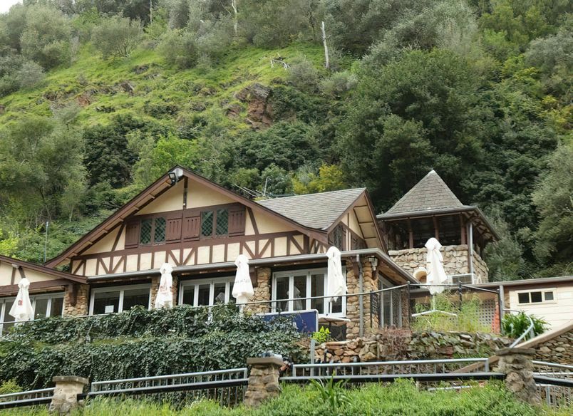 Utopia @ Waterfall Gully