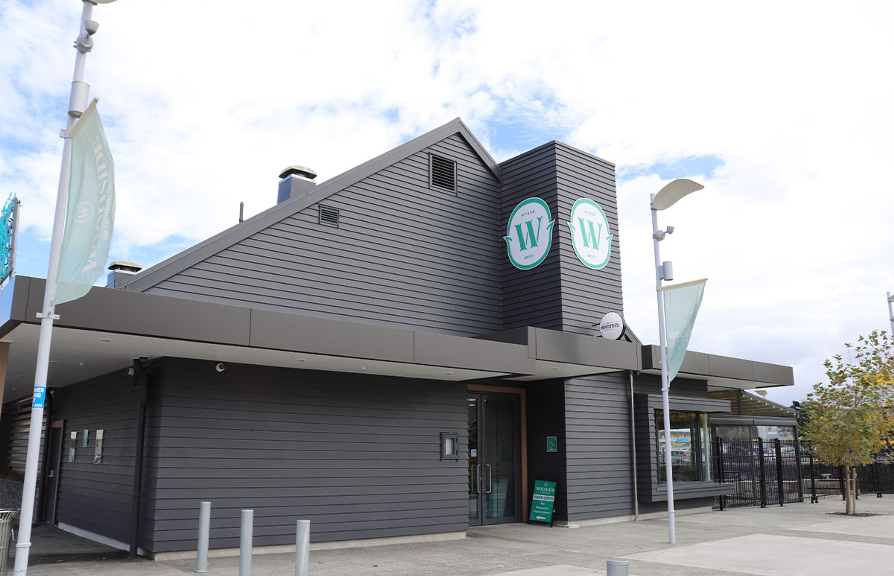 Wiri Tavern