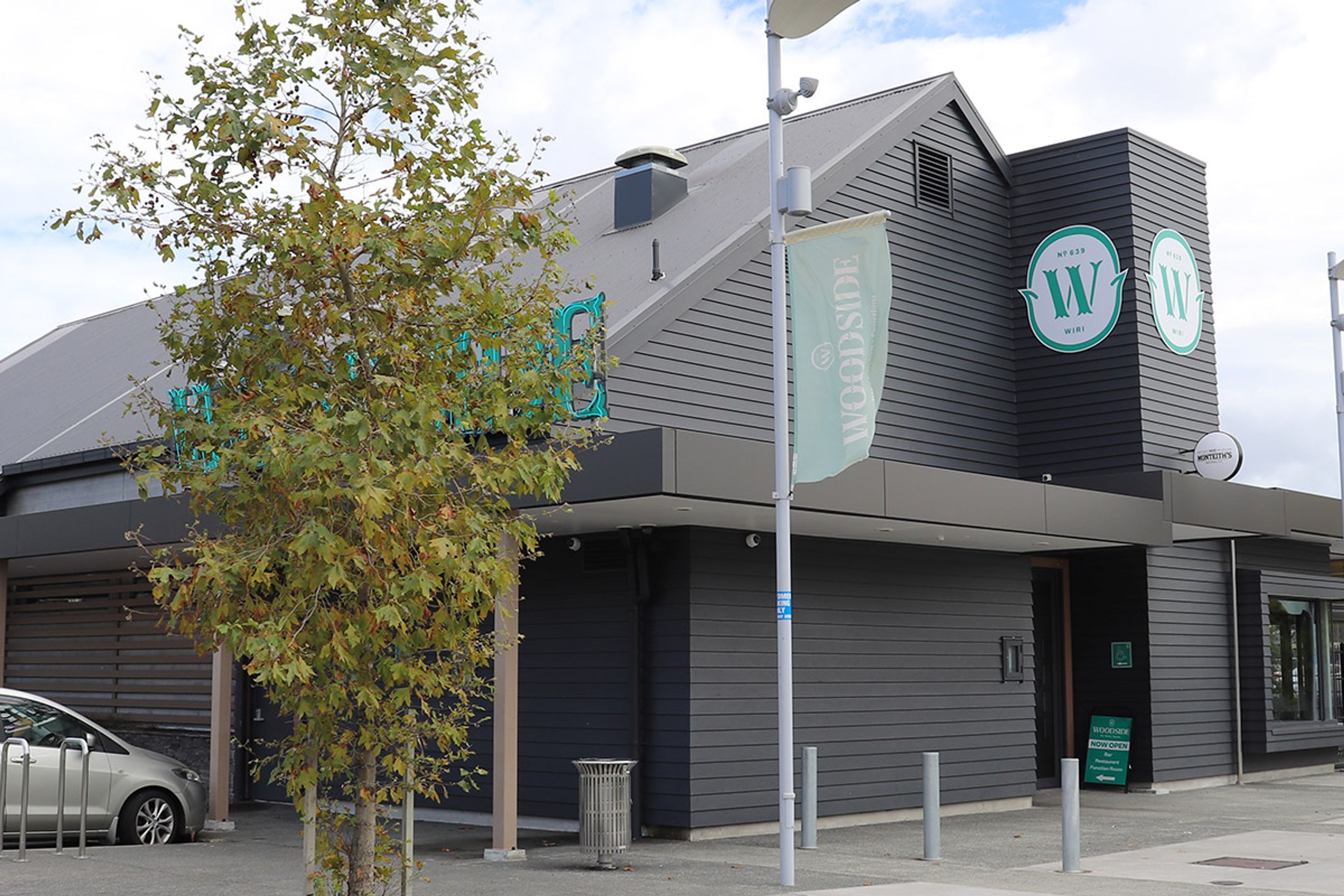 Wiri Tavern