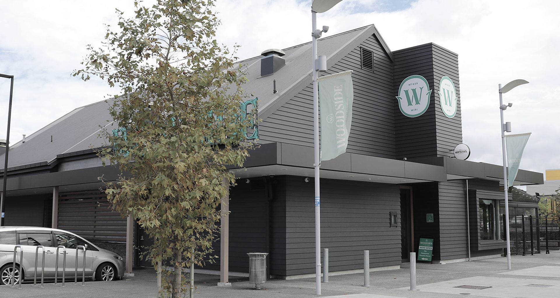 Wiri Tavern banner