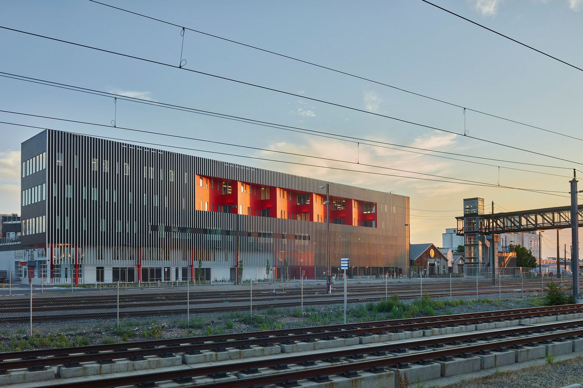 ZEPPELIN-STATION-TH061418ZeppDyniaZStation0802-ZEPPELIN-STN-HorizSMsRGB.jpg