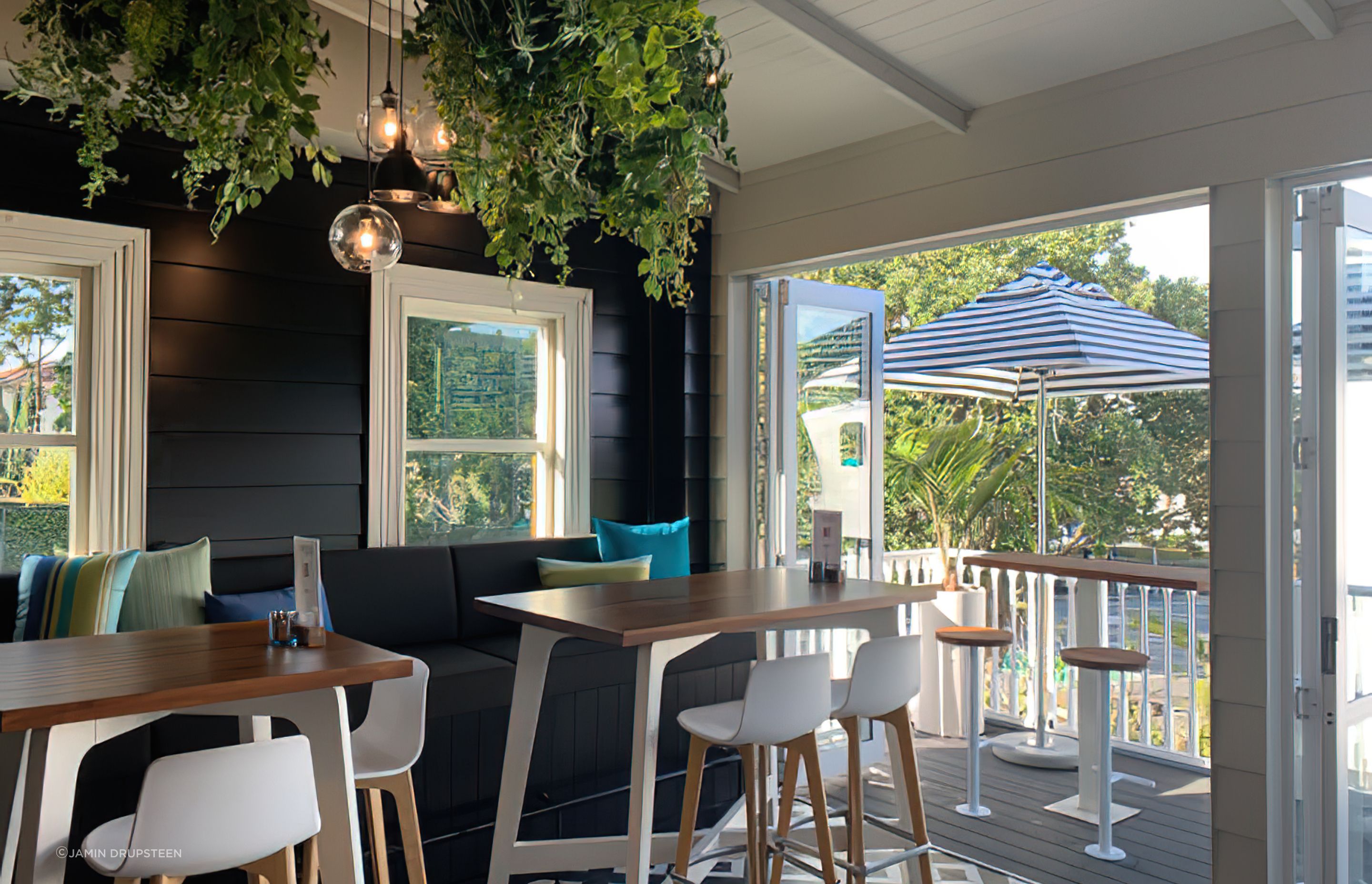 The Cav Verandah