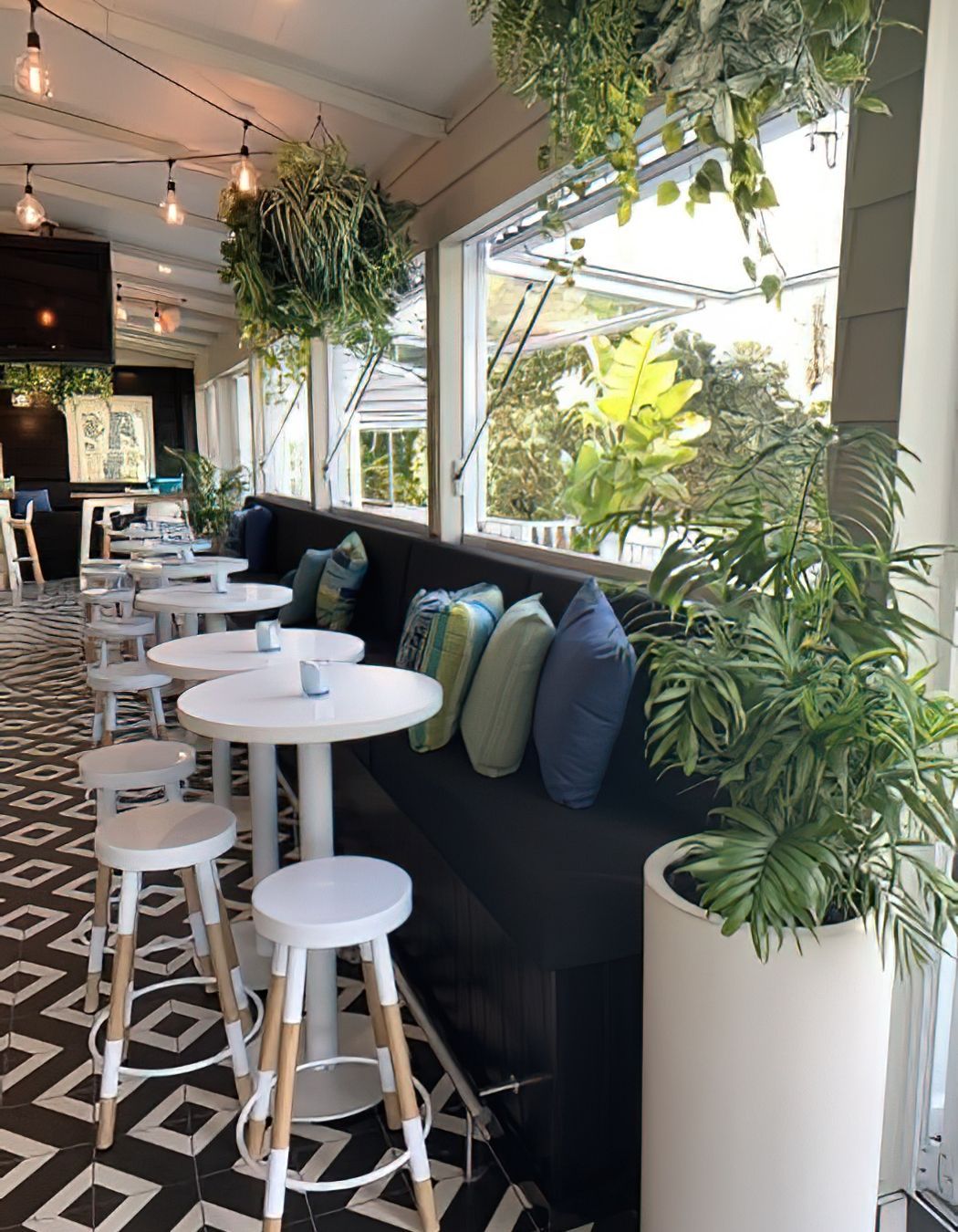 The Cav Verandah