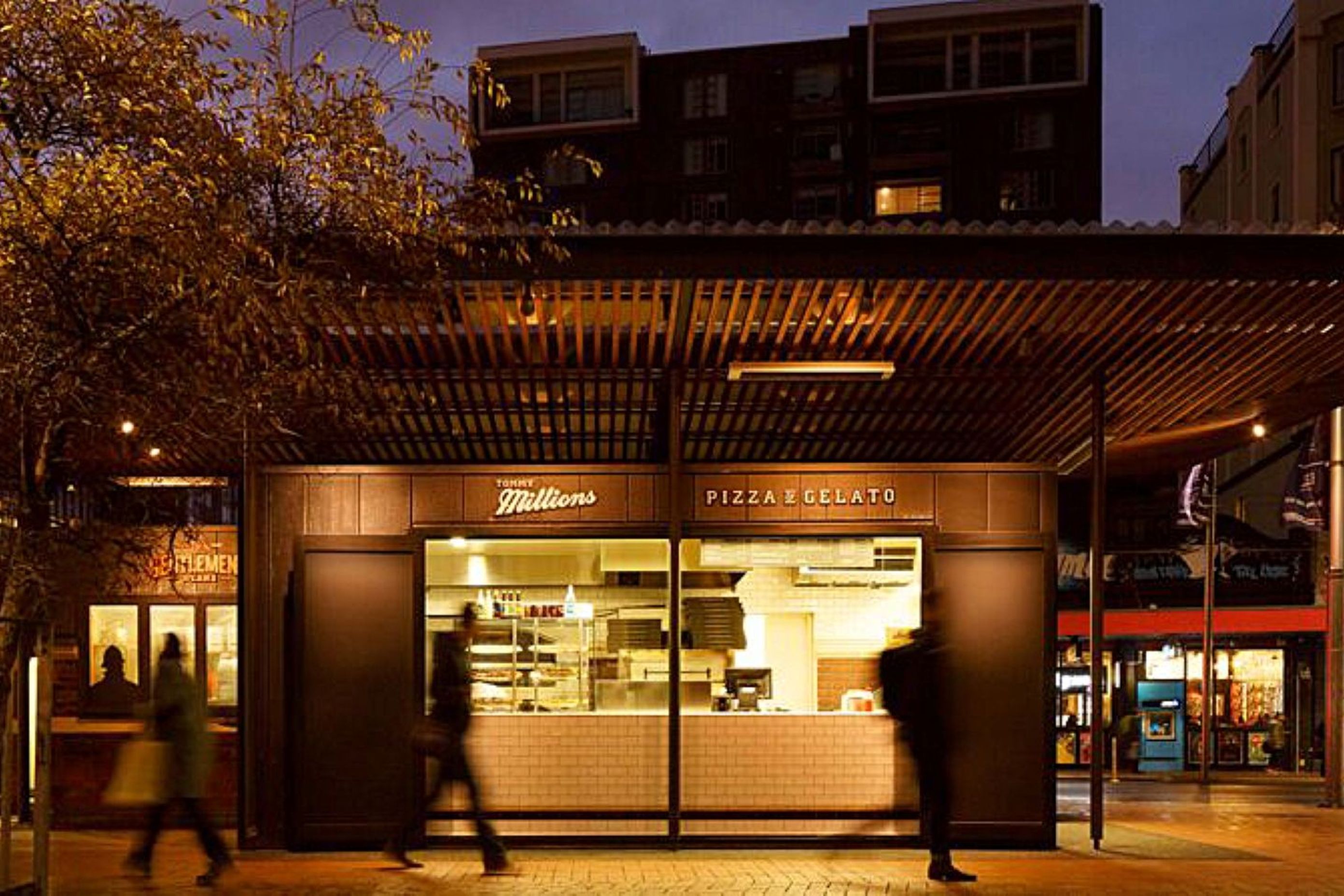 comtaranakistreetkiosk2.jpg