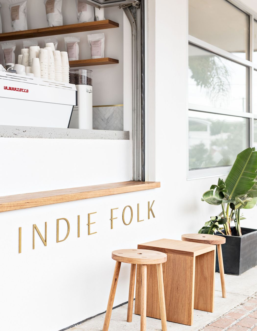INDIE FOLK CAFE