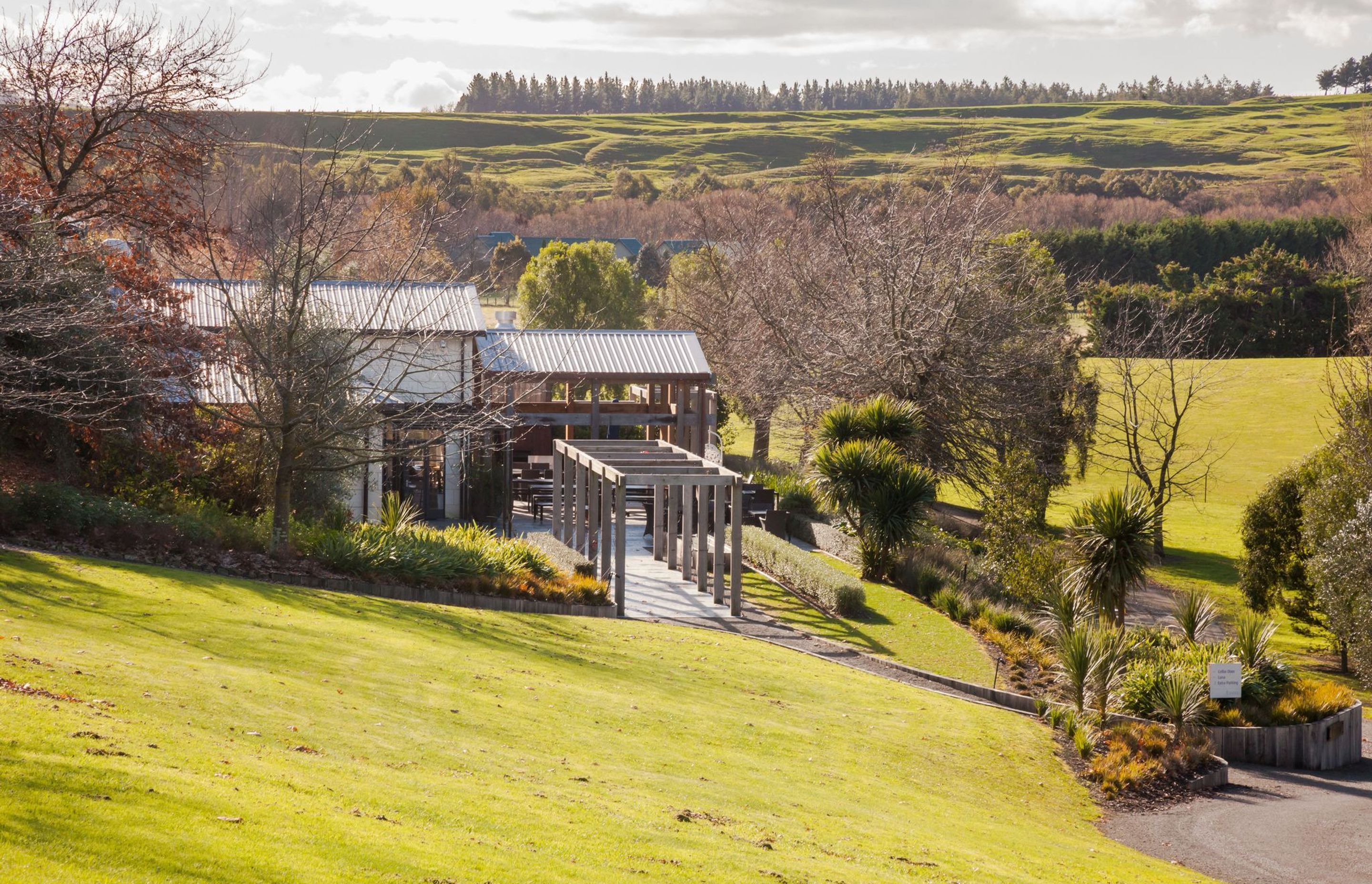 Luna Estate Cellar Door and Restaurant