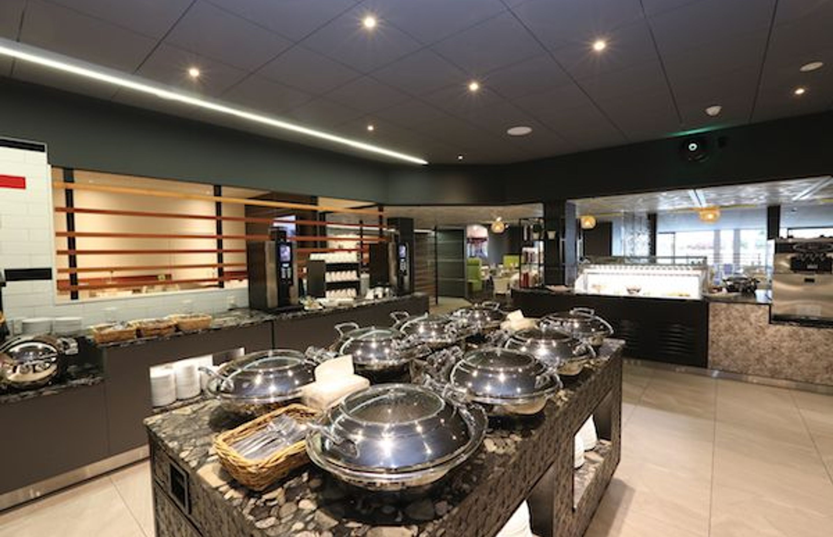 Marbles Restaurant - The Devon Hotel