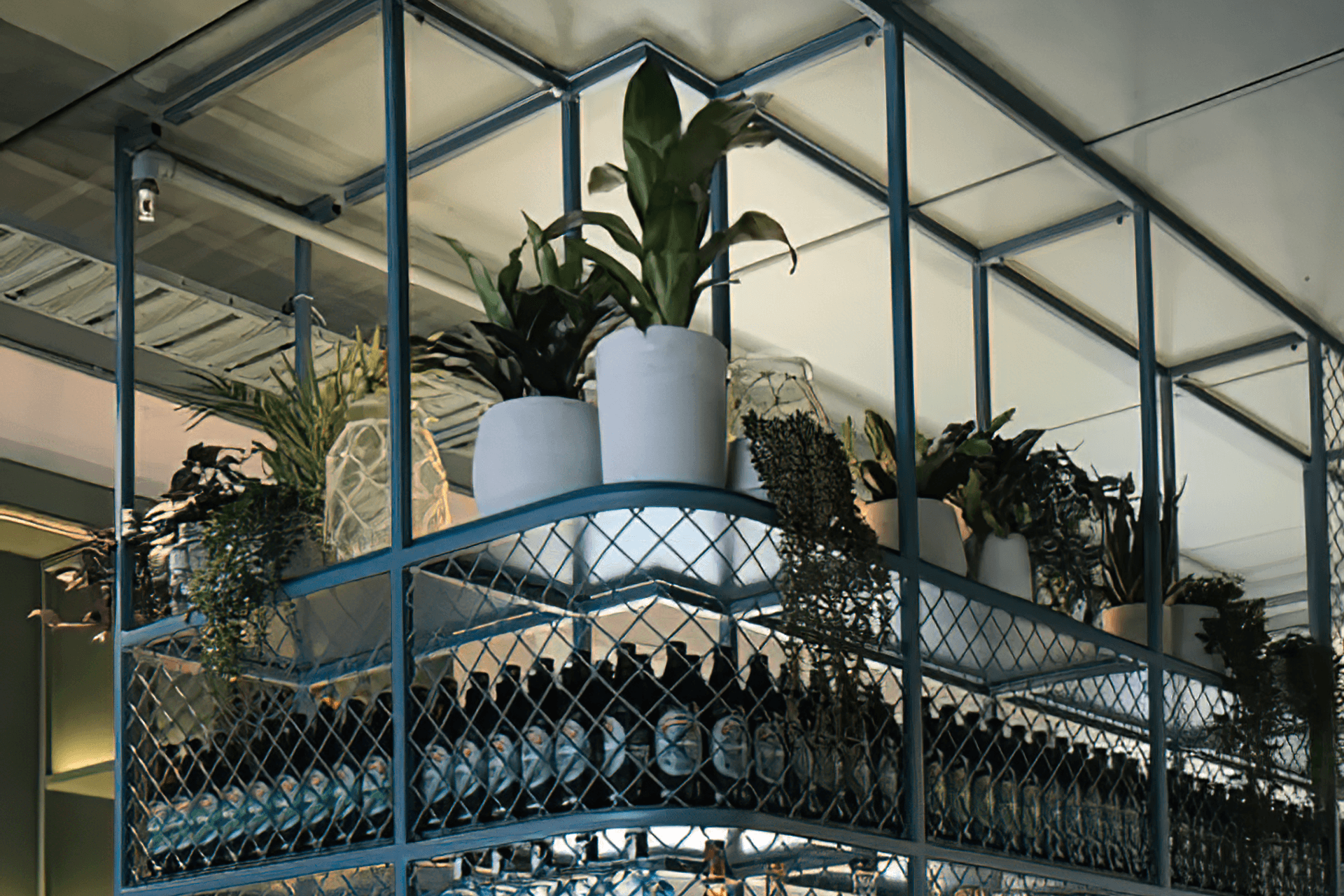 Shoreward Bar &amp; Kitchen