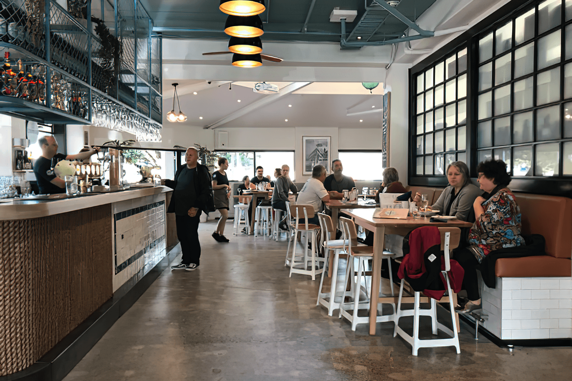 Shoreward Bar & Kitchen