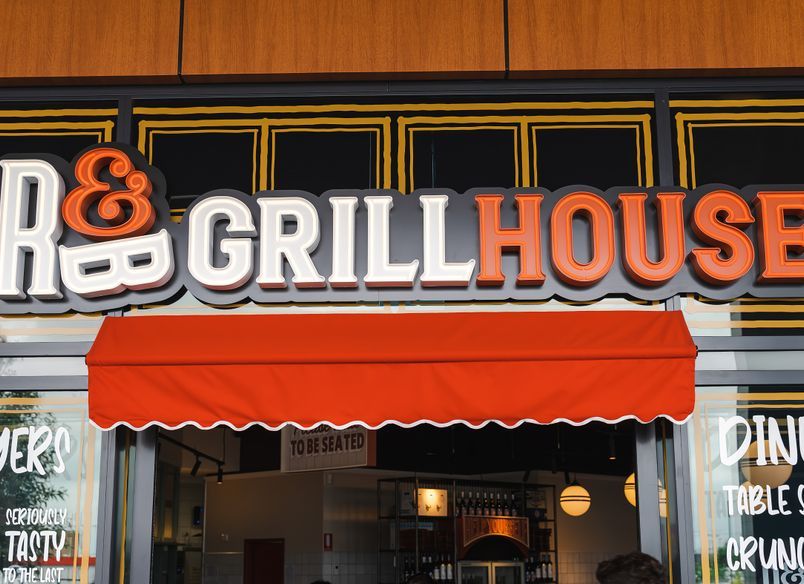 R&B Grillhouse, Gregory Hill