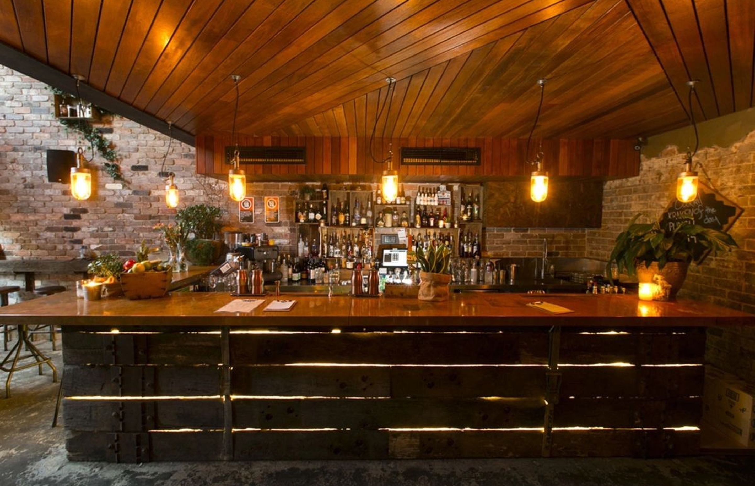 Donny's Bar