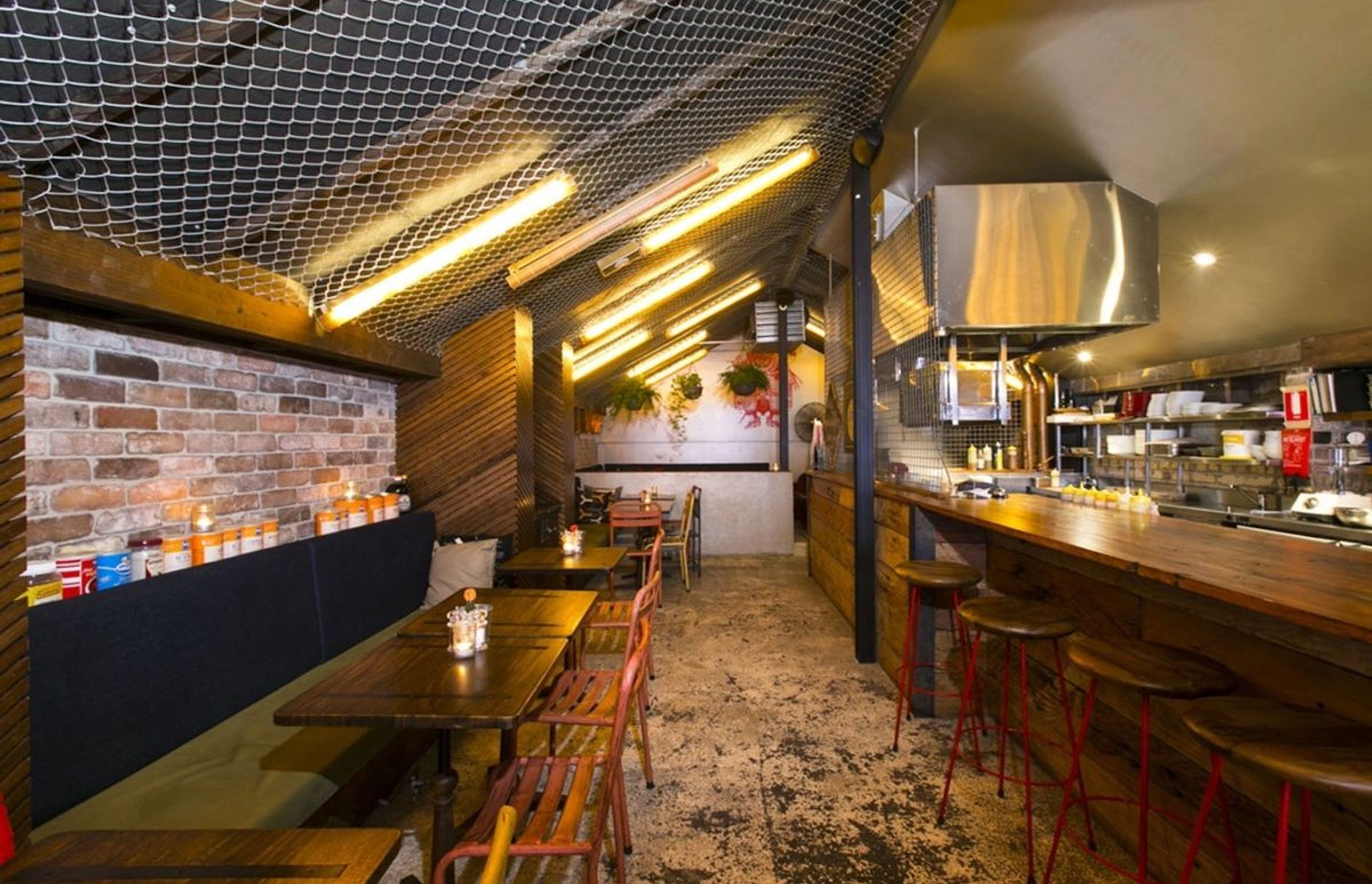 Donny's Bar