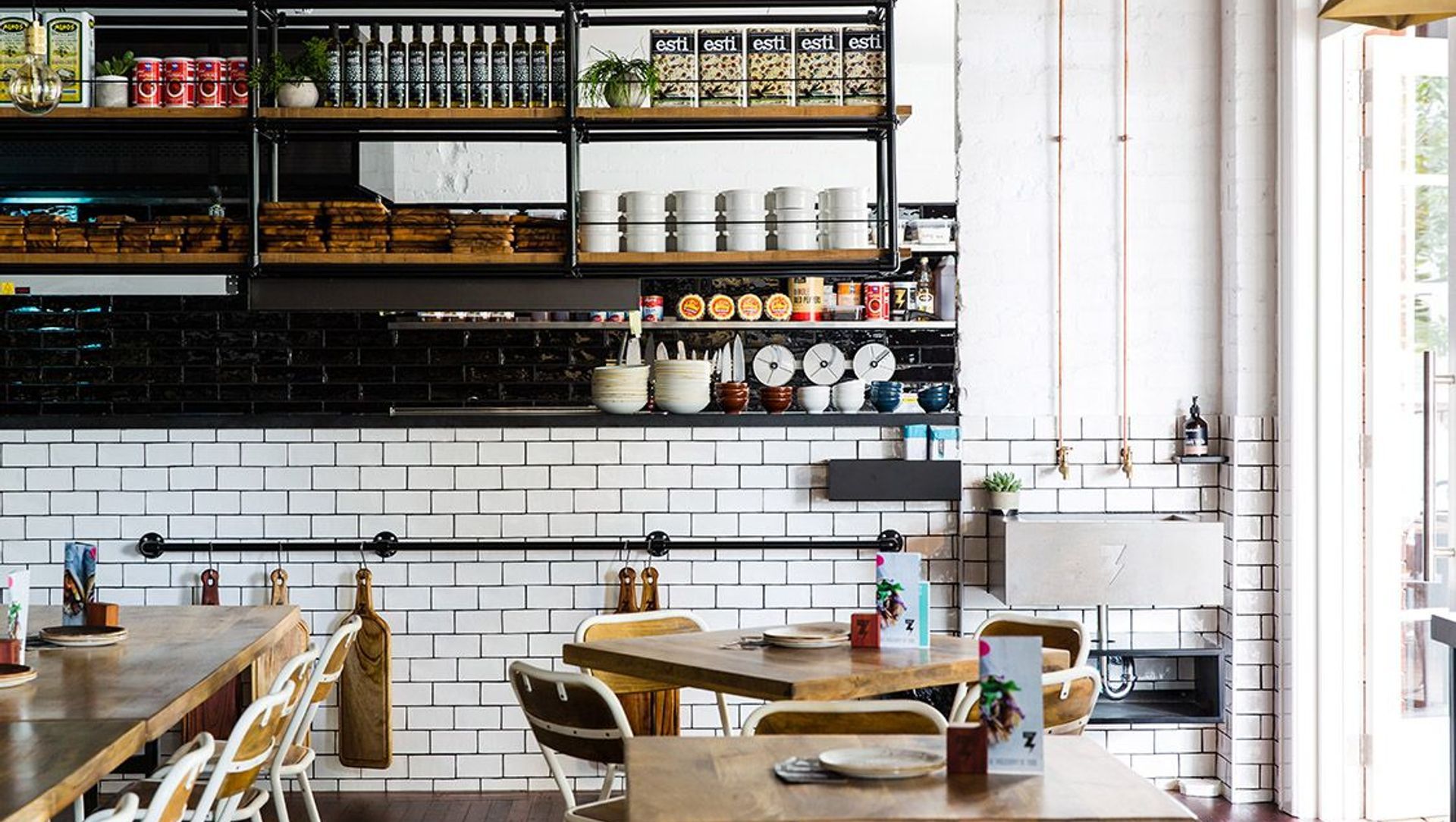 Zeus Sunshine Plaza banner