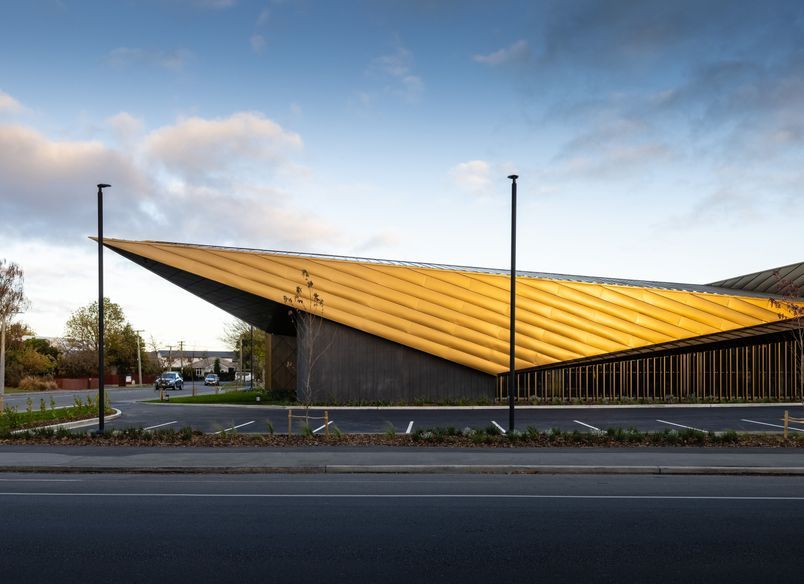 The Richmond Working Mens Club CHCH