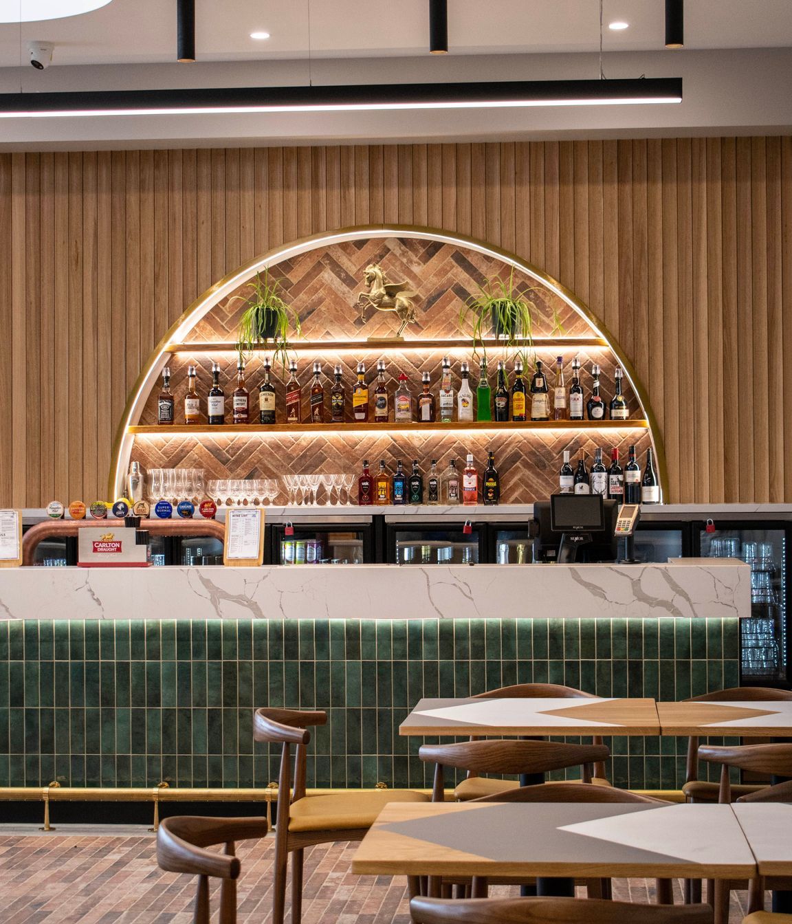 Antico-Casale-Cotto-Brick-Tiles-Ballarat-Trottng-Club-Bar-Feature-and-floor.jpg