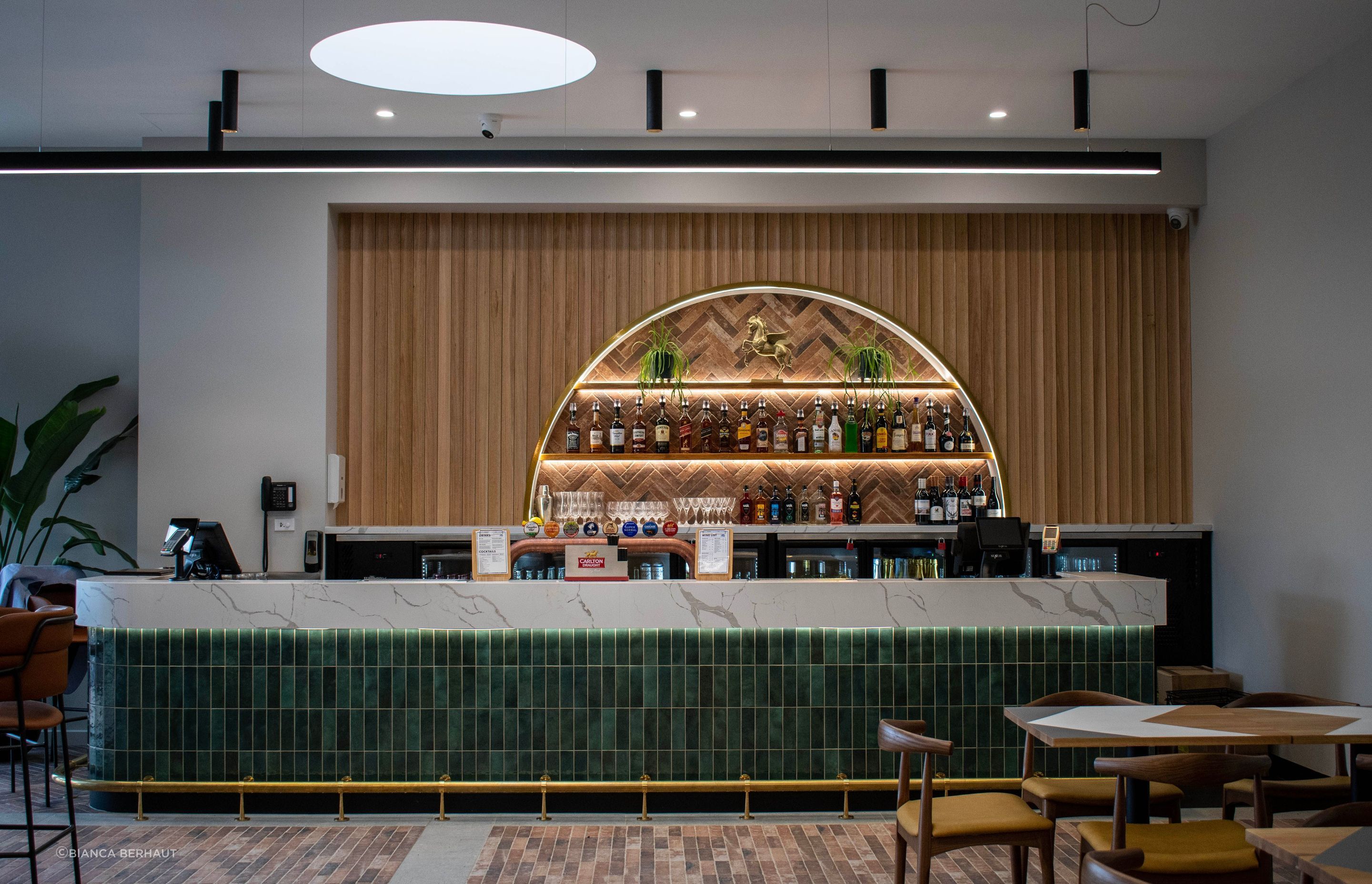 Antico-Casale-Cotto-brick-tiles-bar-feature-flooring-Ballartat-Trotting-Club-v3.jpg