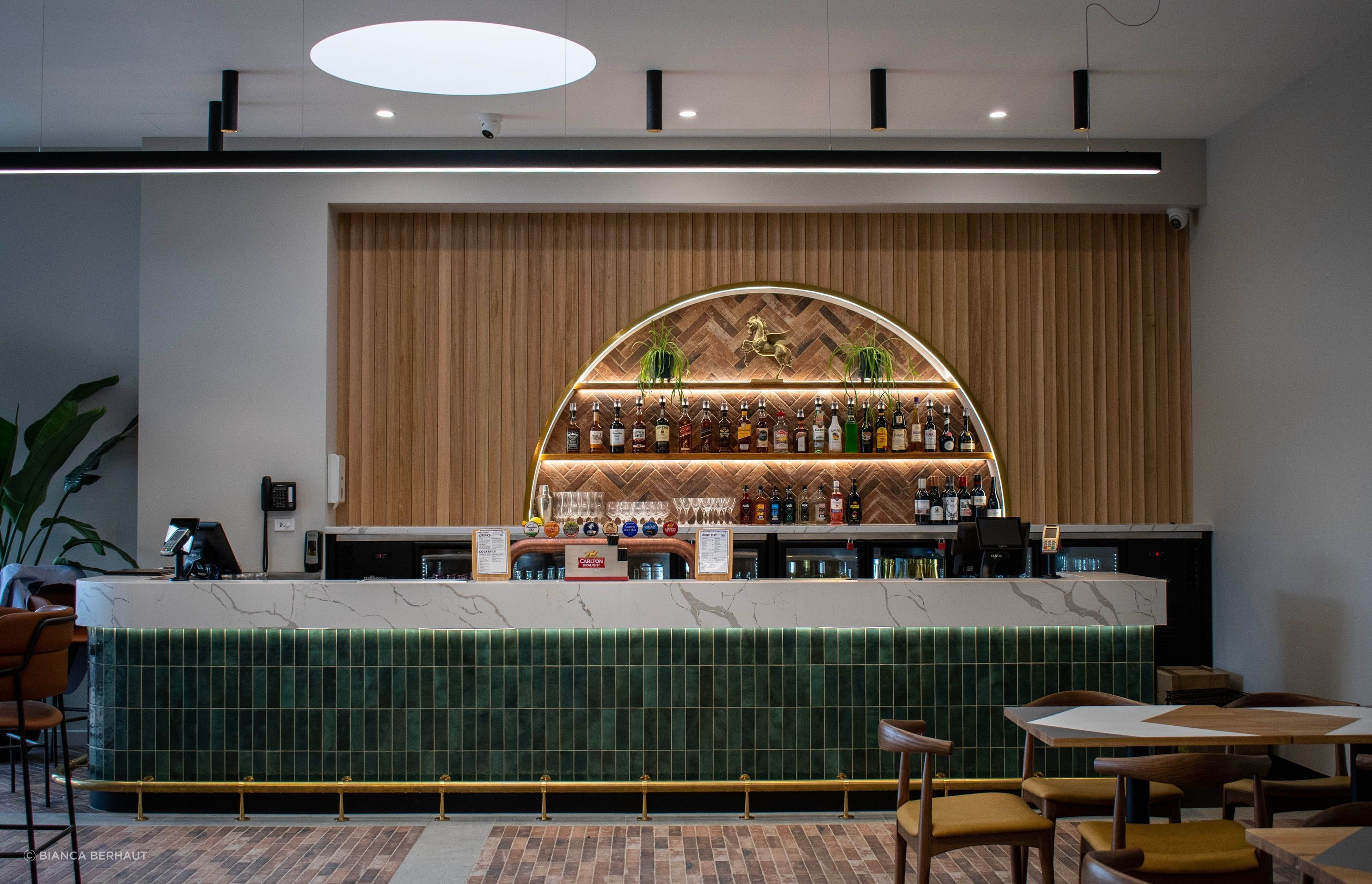 Antico-Casale-Cotto-brick-tiles-bar-feature-flooring-Ballartat-Trotting-Club-v3.jpg