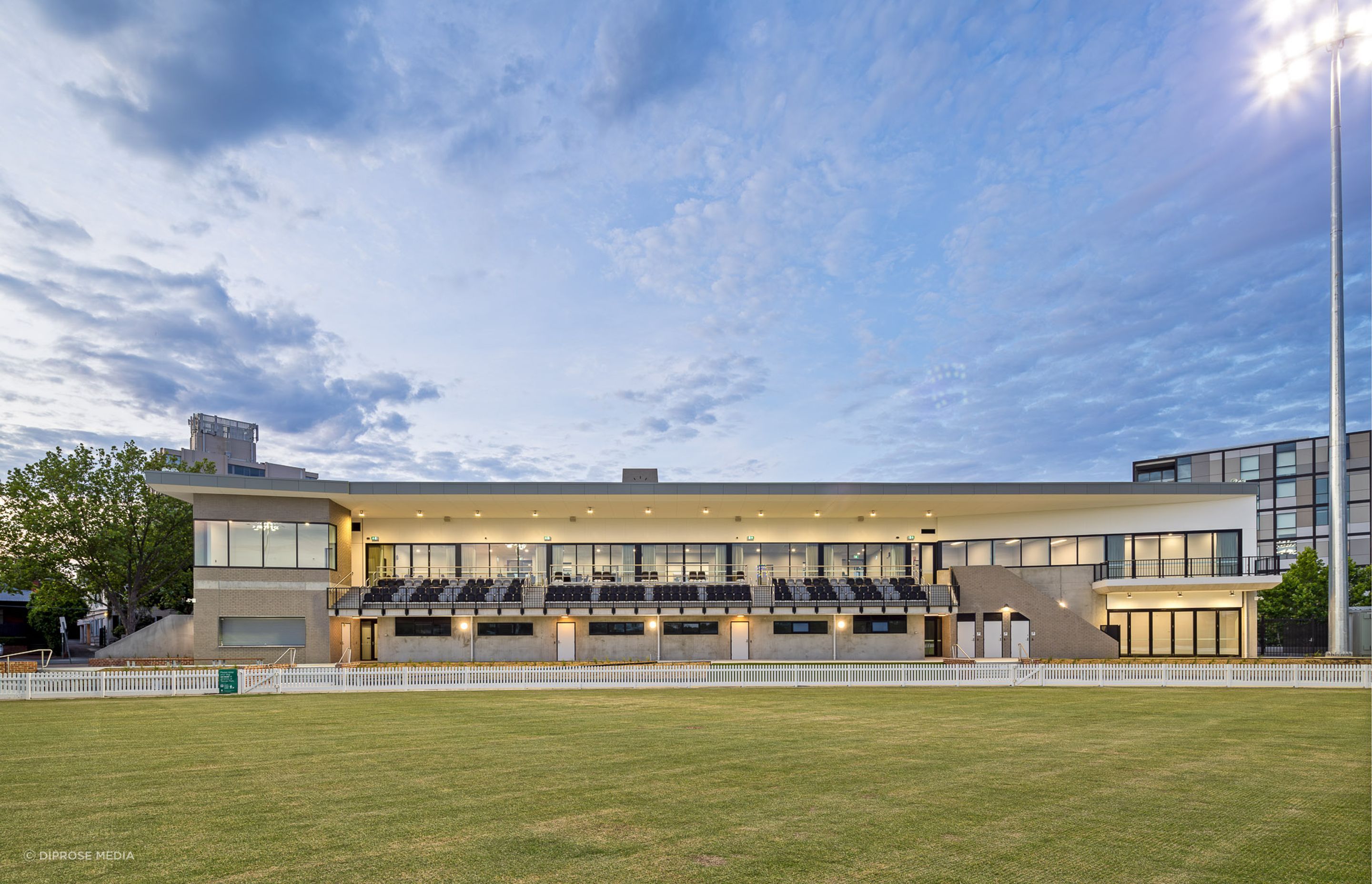 Brick-Inlay-facade-Toorak-Park-Pavillion.jpg