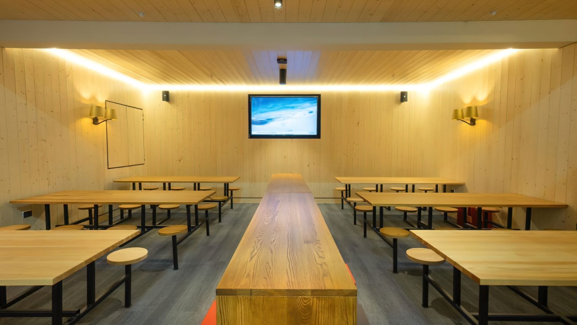 Cardrona Skifield, Queenstown banner