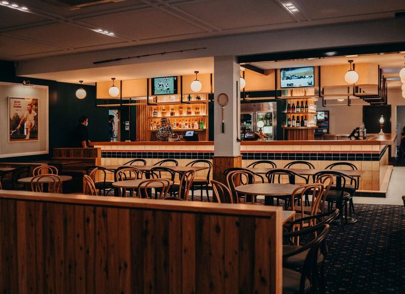 Brady's Railway Hotel