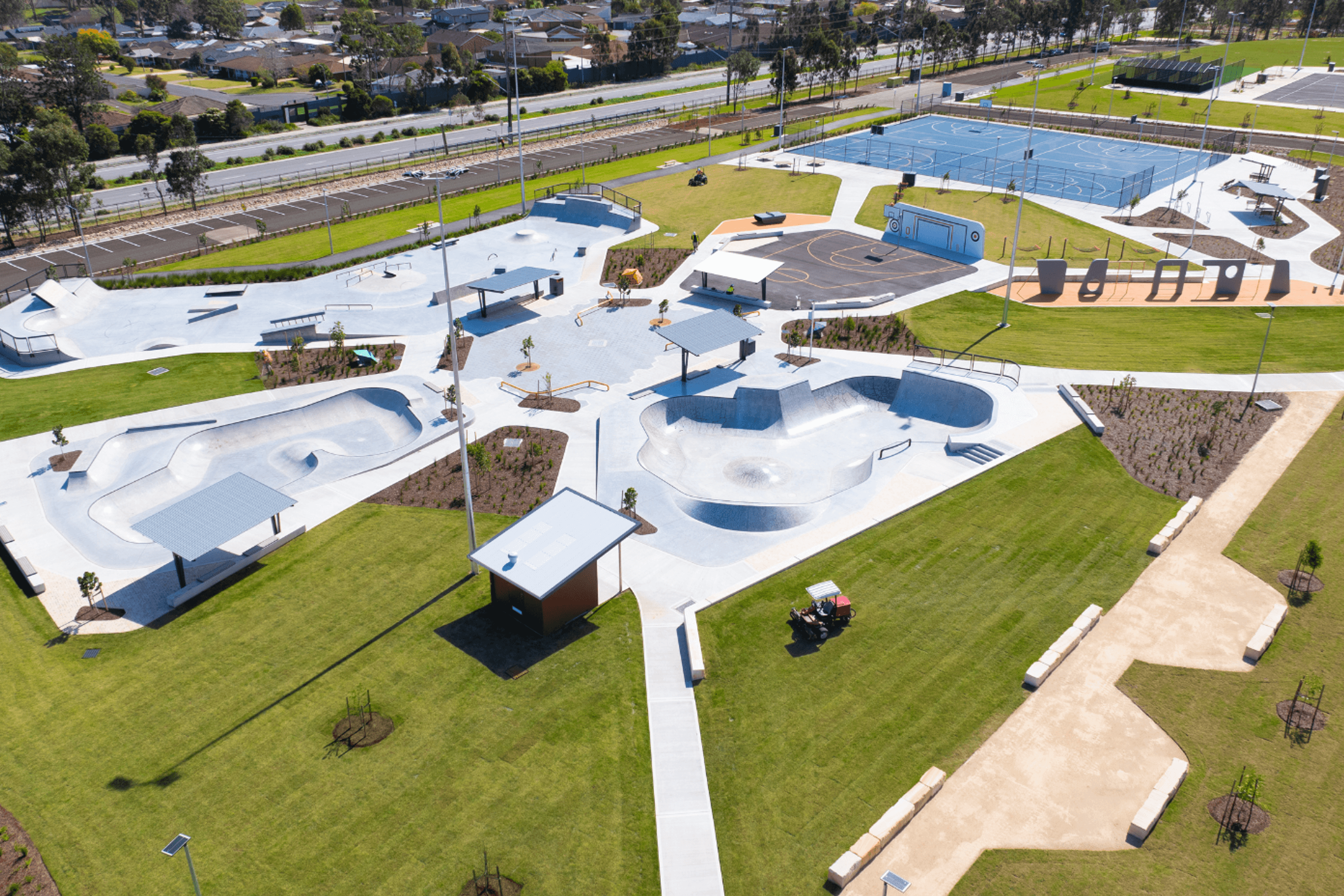 Gipps-Street-Recreation-Precinct-Glascott-6.png