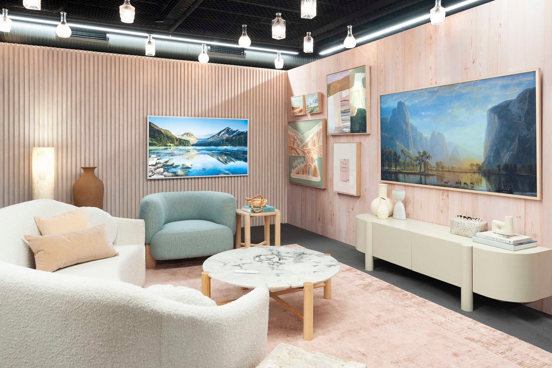 Photographer: Dan Gosse Images and Eva Shaw