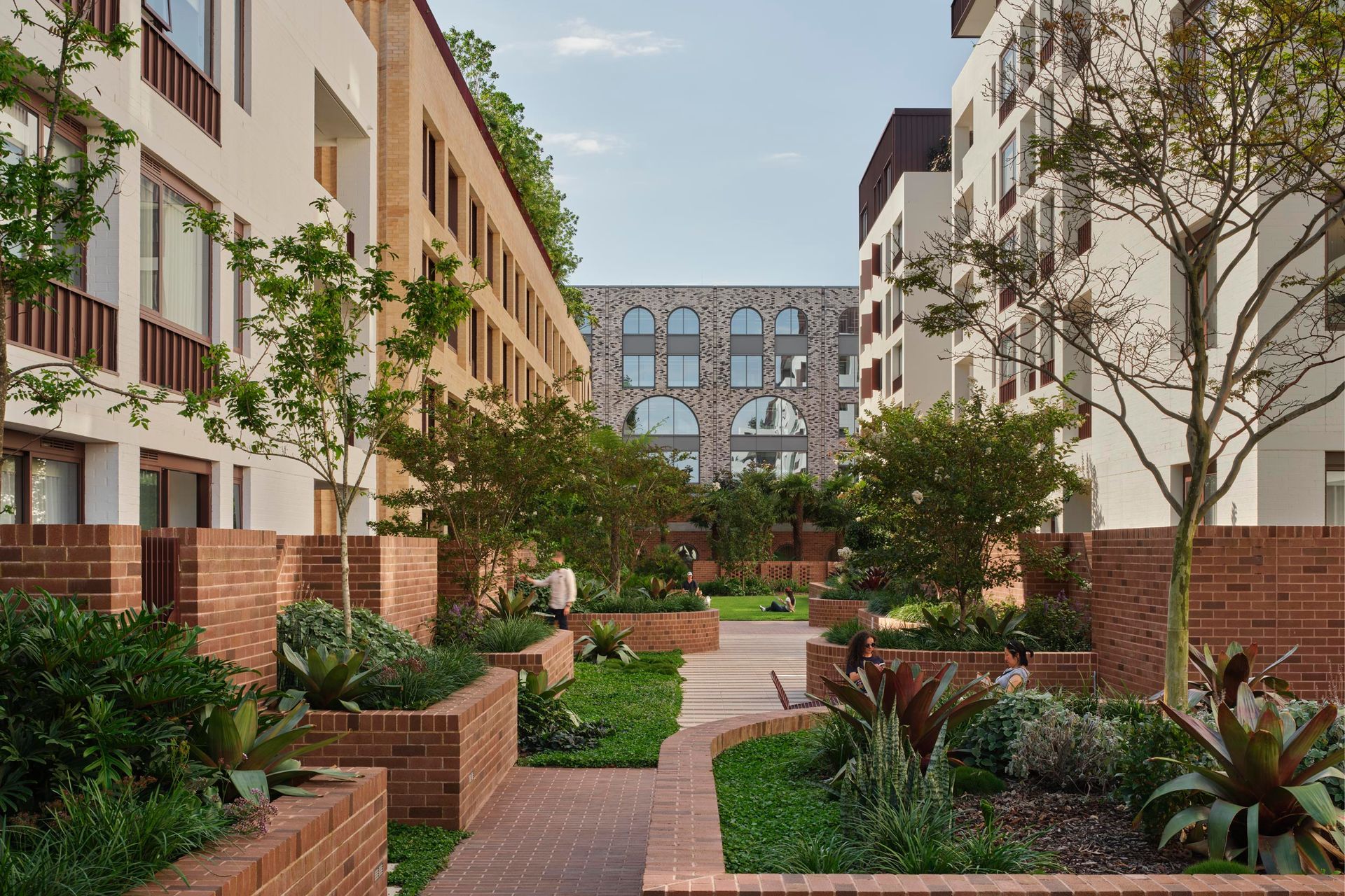08SJB-Studio-Prineas-AspectSurry-Hills-Village-and-Wunderlich-LaneTom-RoeLR.jpg
