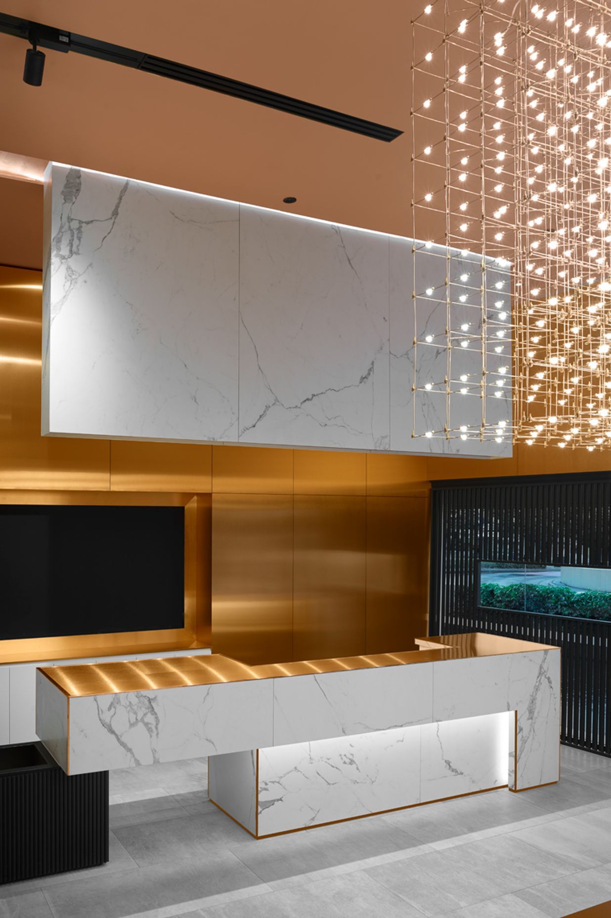 Spring Square Display Suite