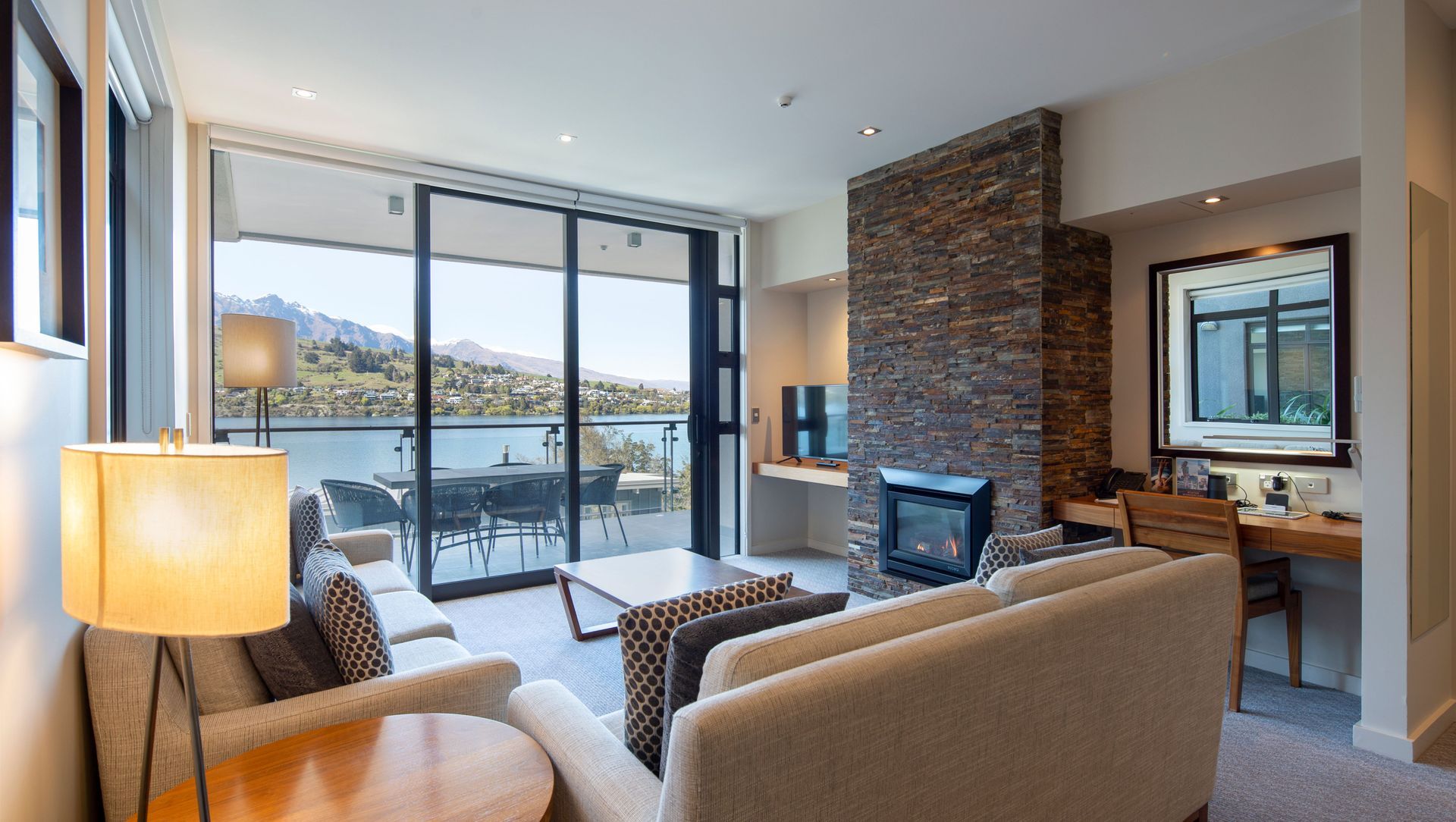 Bayshore Builders Jacks Point banner