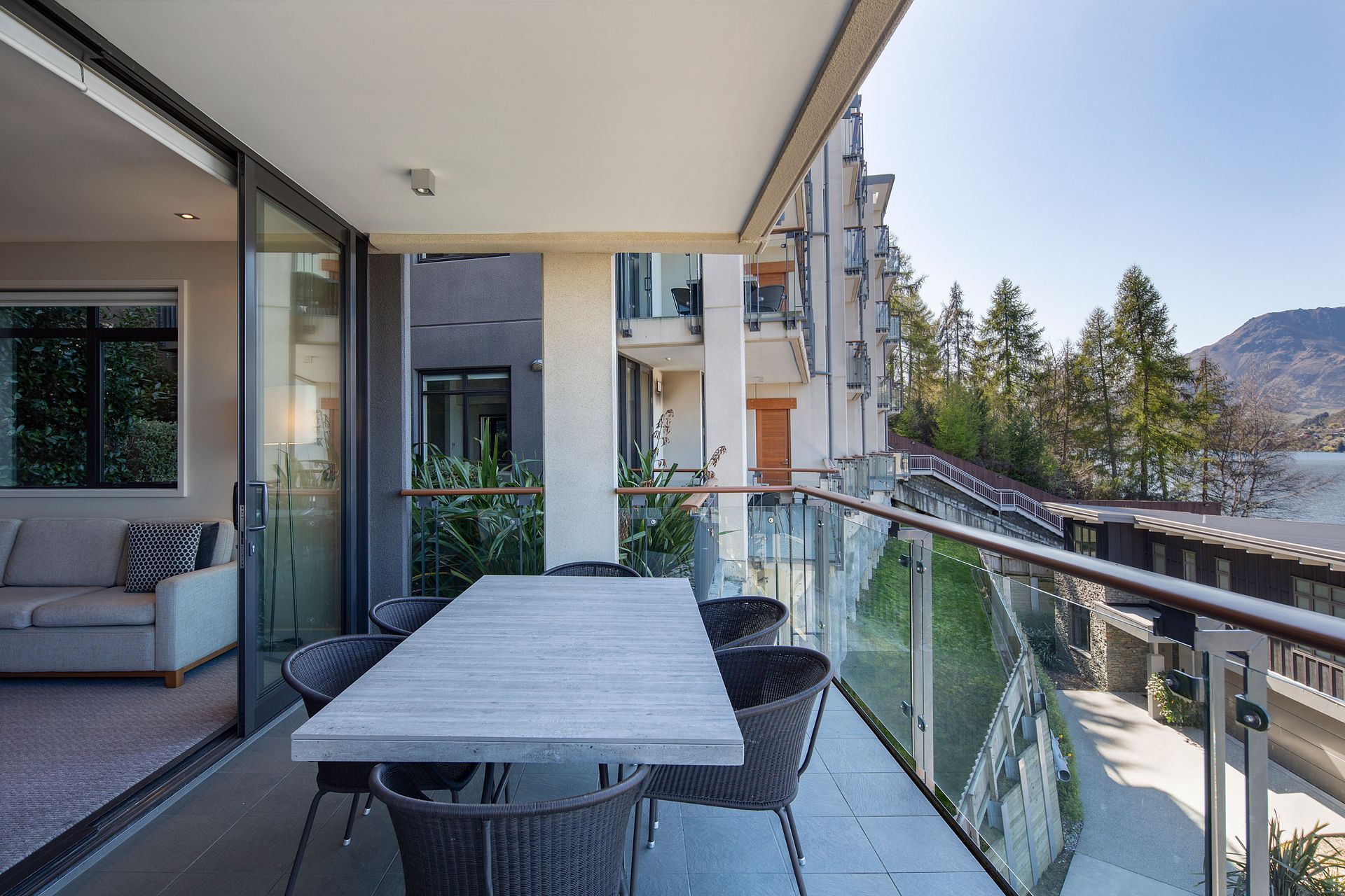 Bayshore Builders Jacks' Point