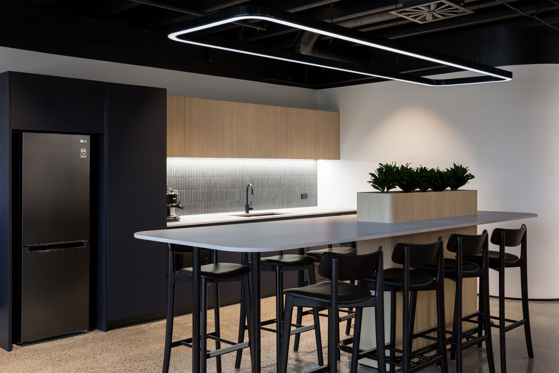 125 Queen Street - Speculative Suites