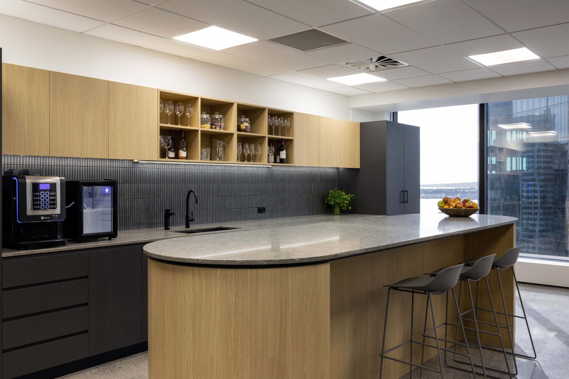 L18, 125 Queen St. - Speculative Suite