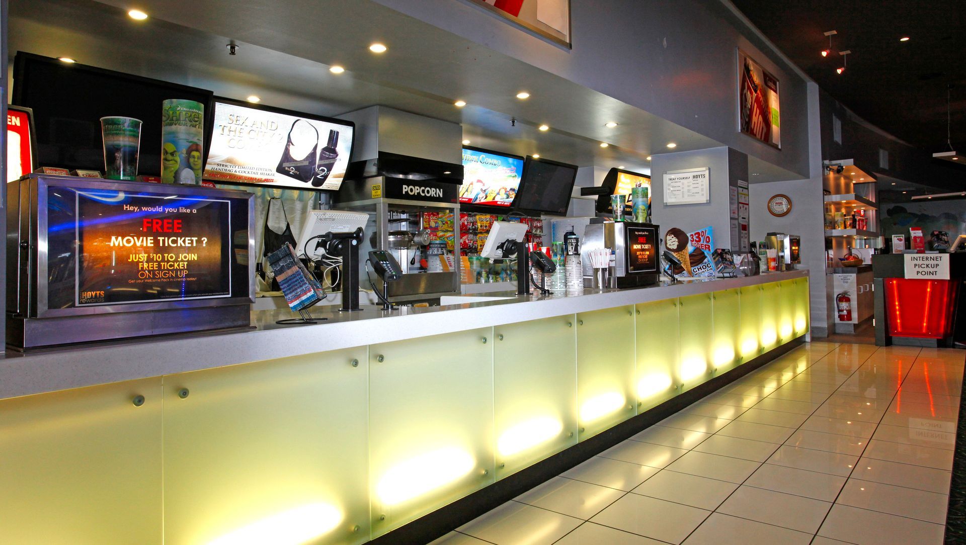 Hoyts EntX banner
