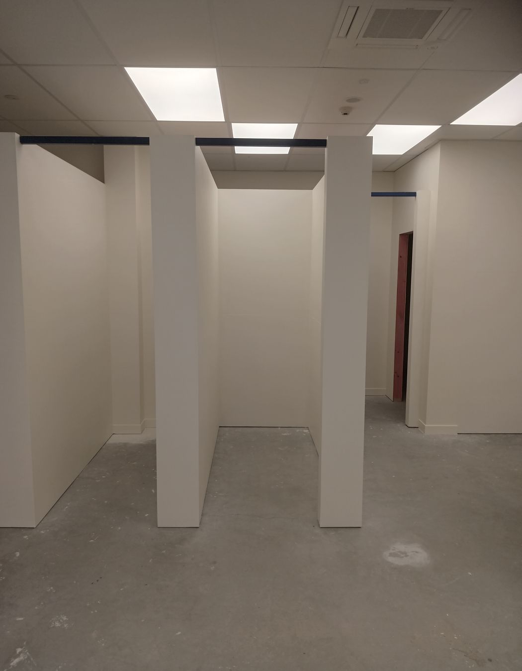 14-42-Thames-St-Oamaru-Caroline-Eve-Painting-the-changing-rooms-and-loading-bay-using-Resene-primer-SpaceCote-Low-Sheen-White-Colour-and-Quarter-Spanish-White-JDBuilde.jpg