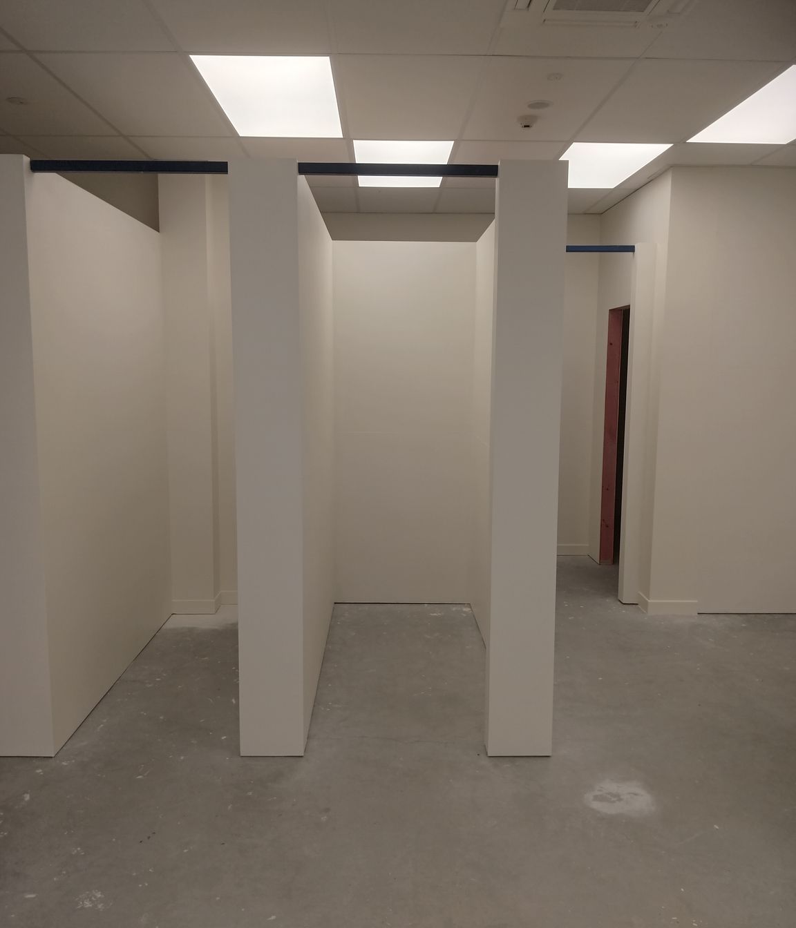 14-42-Thames-St-Oamaru-Caroline-Eve-Painting-the-changing-rooms-and-loading-bay-using-Resene-primer-SpaceCote-Low-Sheen-White-Colour-and-Quarter-Spanish-White-JDBuilde.jpg