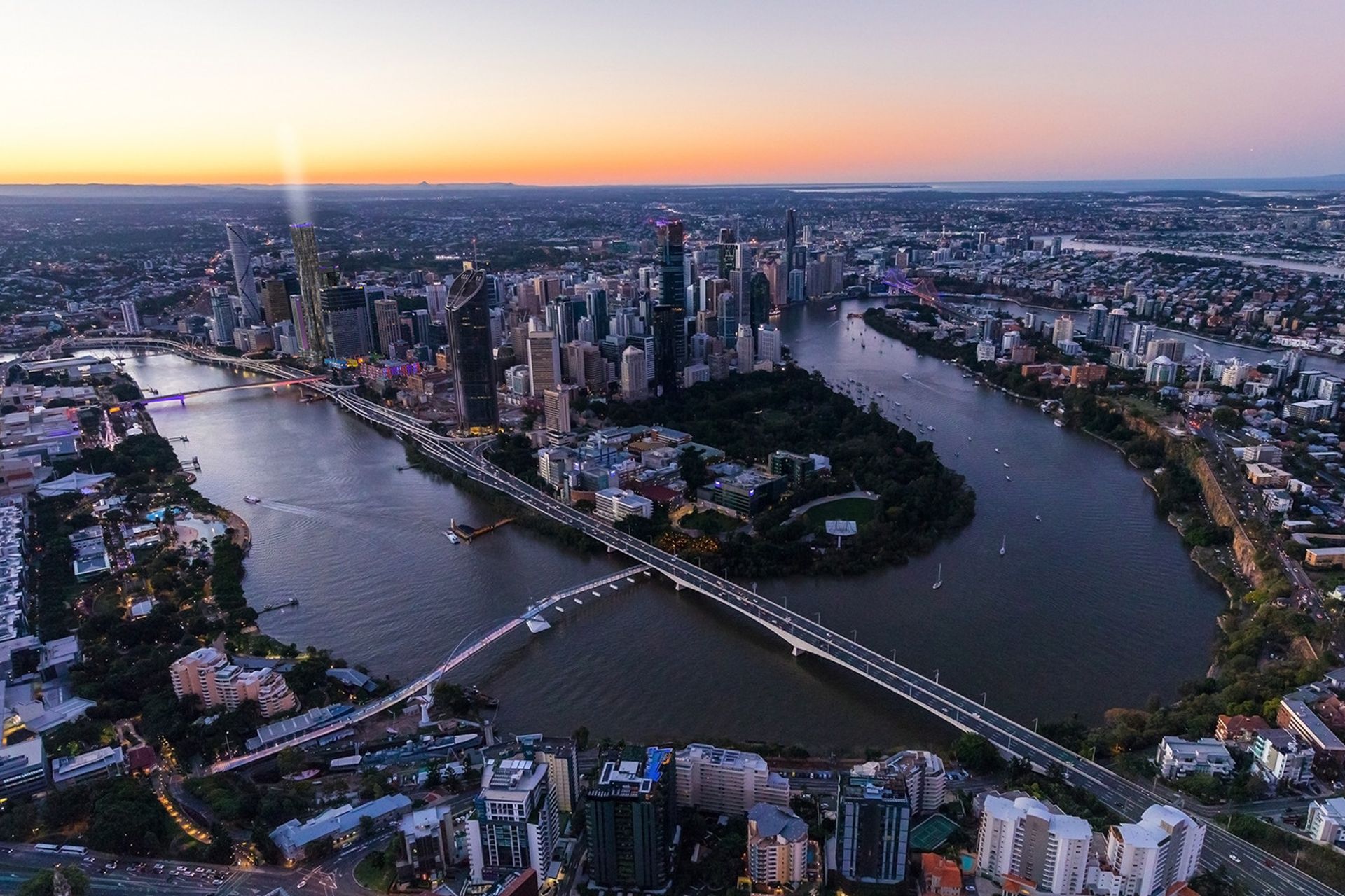 Photography: Shayher Group and Floodslicer