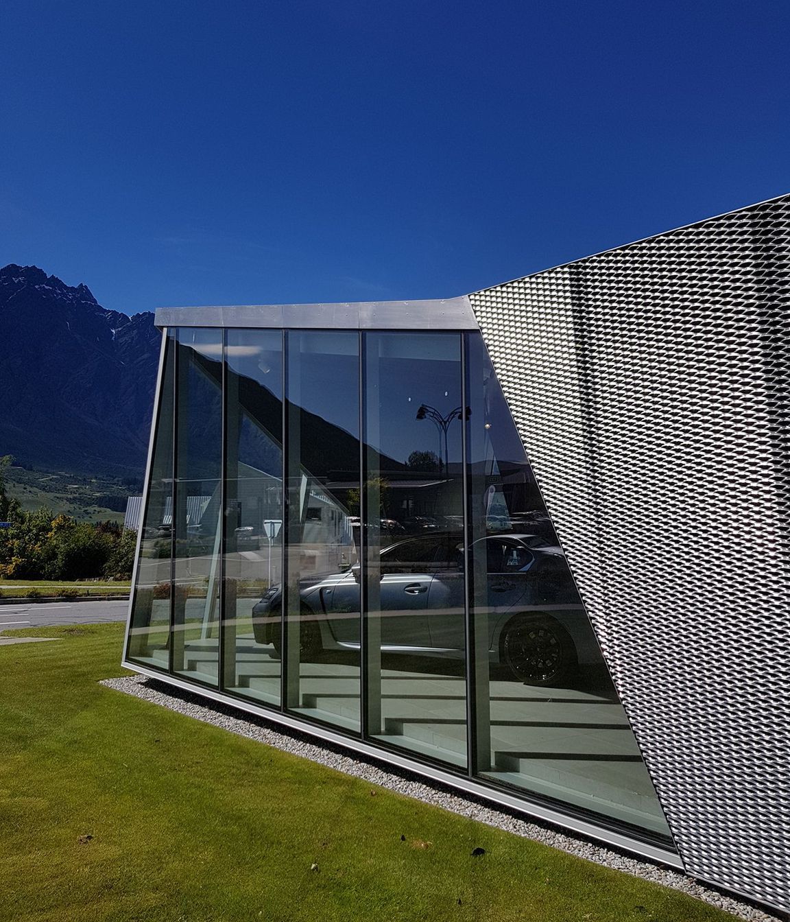 Lexus Queenstown