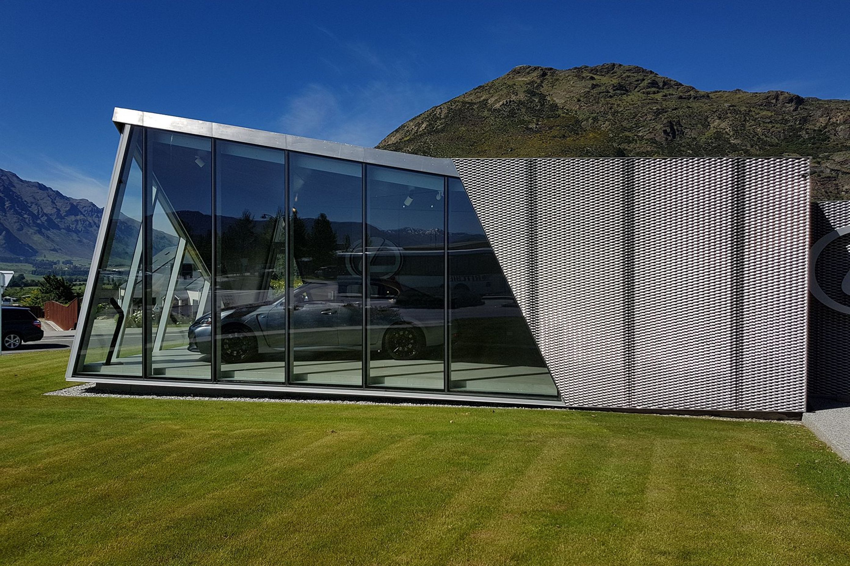 Lexus Queenstown
