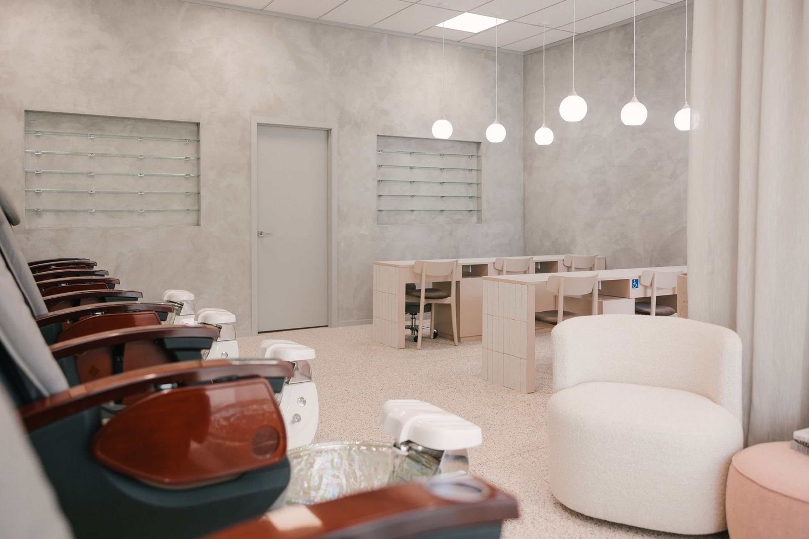 Glamour Nail &amp; Beauty