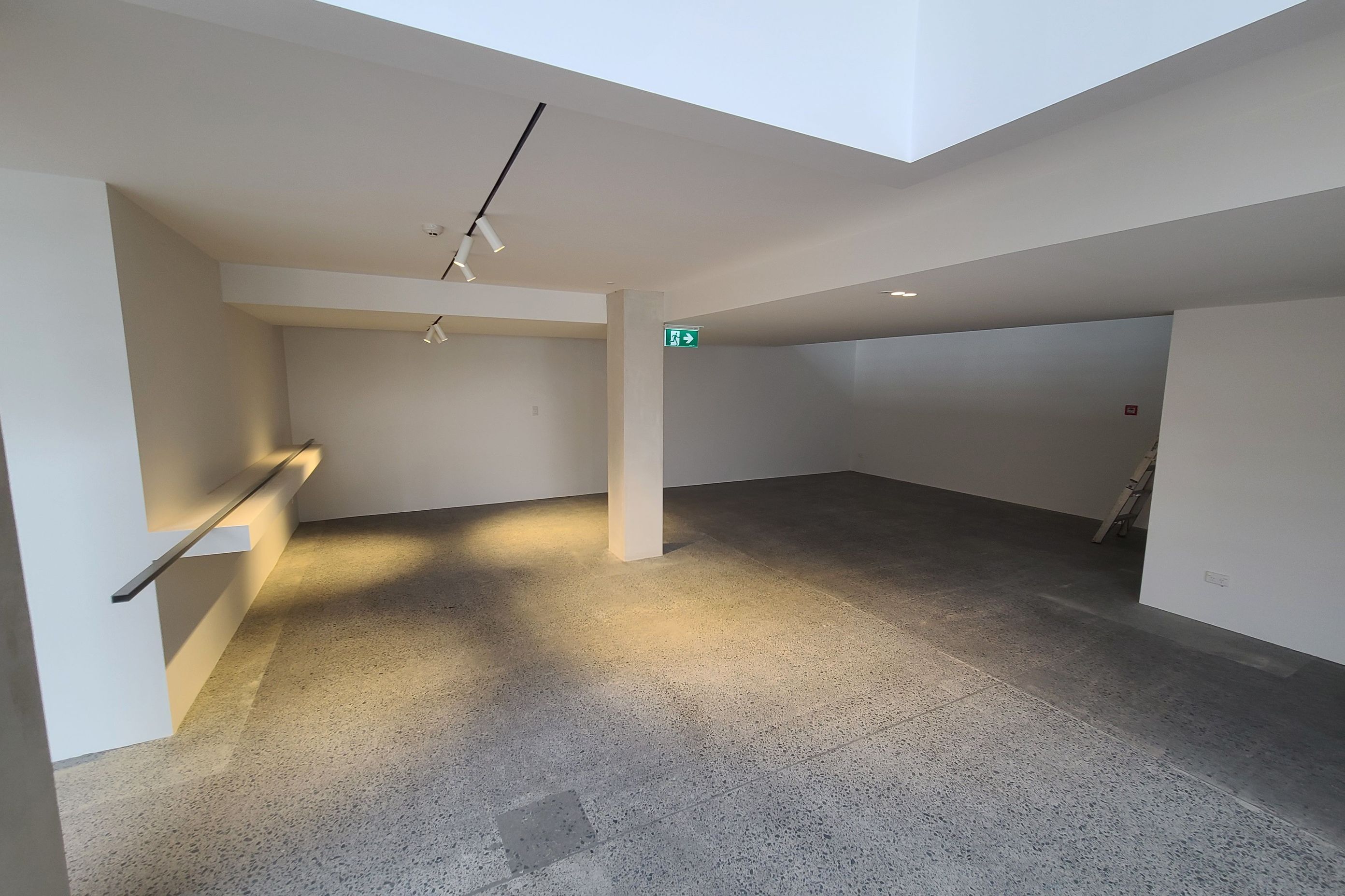 This is what happens when you respect the design, the process, and the people. That mutual respect between builder and architect? You can feel it in every detail of this showroom.