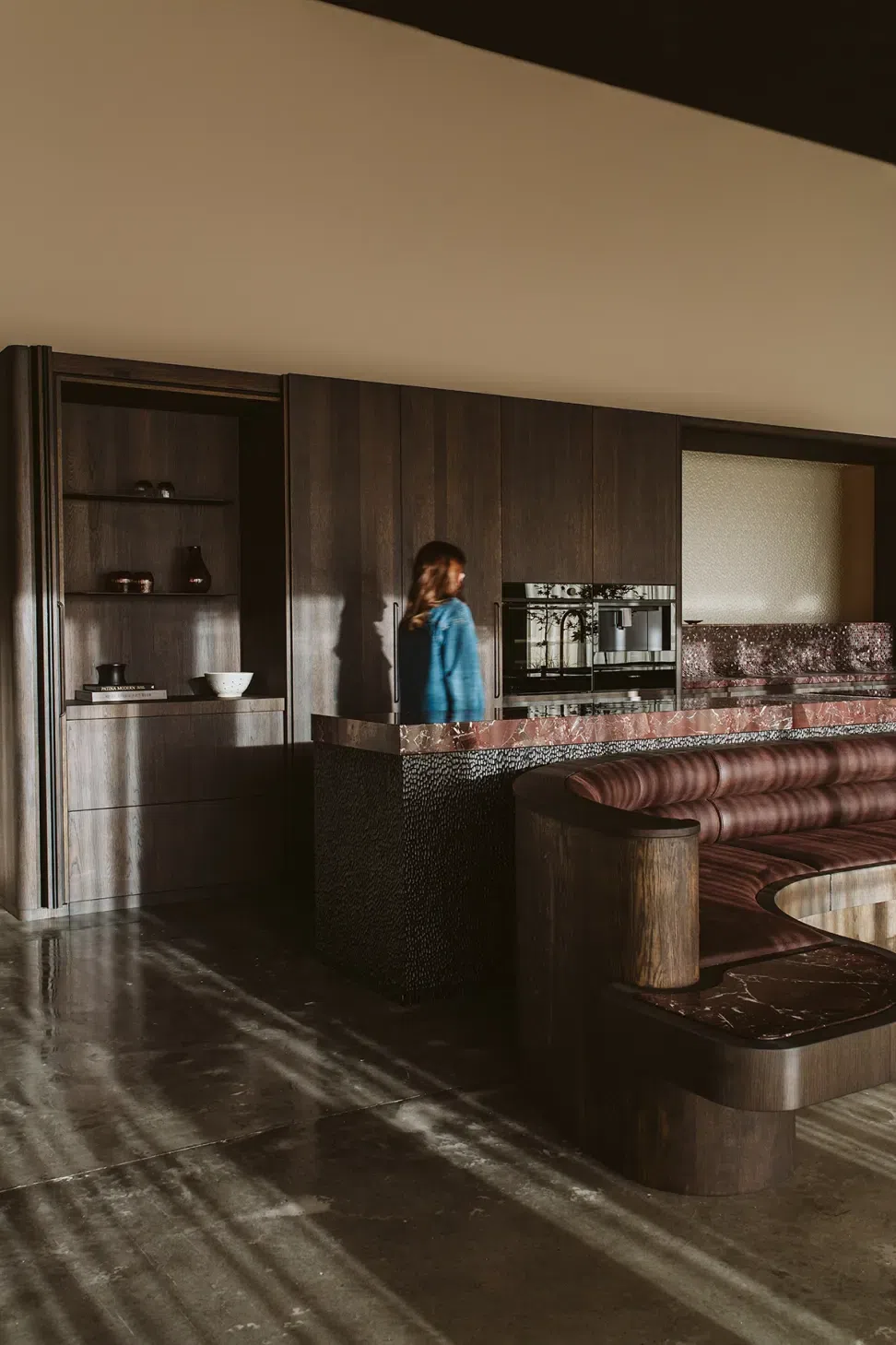 68748ad5cae4c6e3bd1b54b2Rowson-Kitchens-Custom-stained-Allegro-Brushed-Timber-Veneer-11.webp