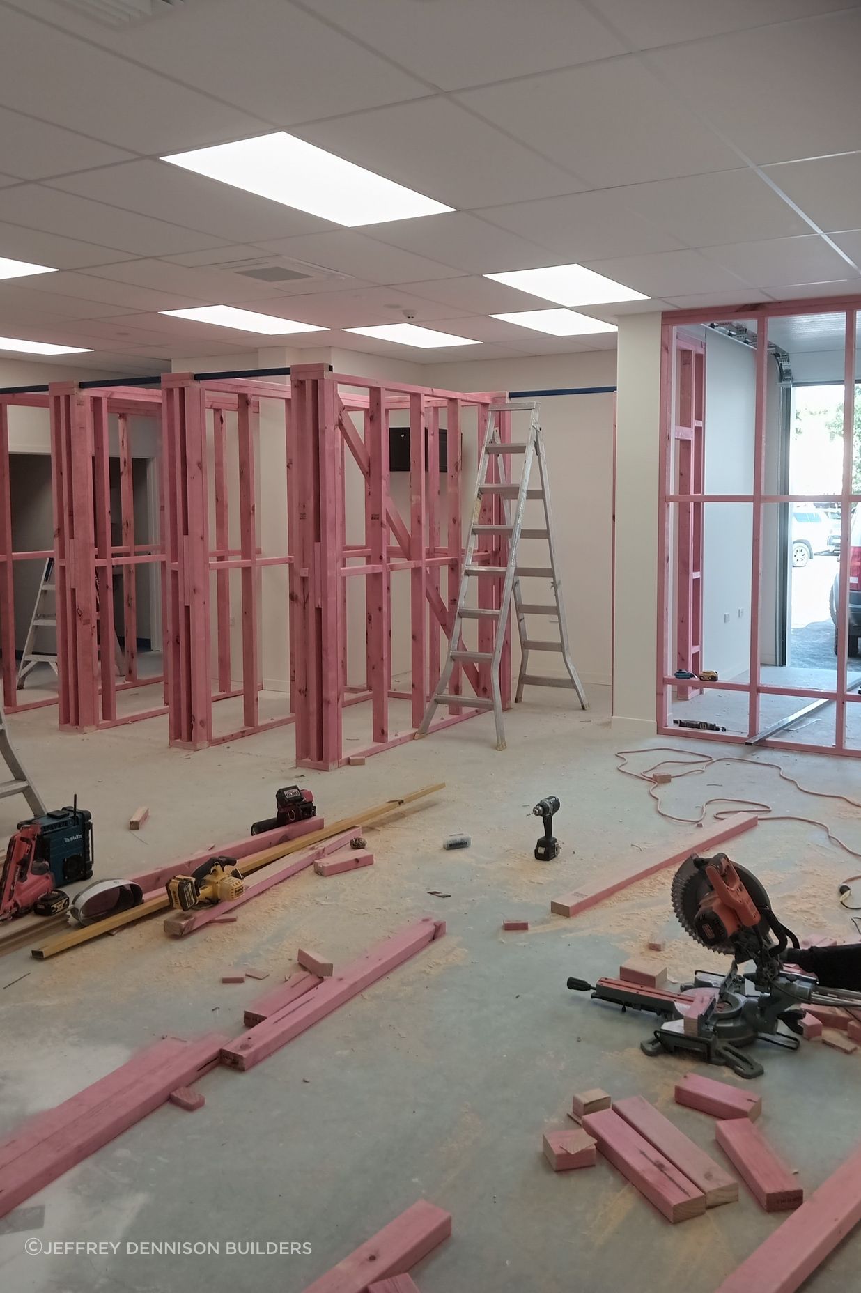 7-42-Thames-St-Oamaru-Caroline-Eve-progression-of-the-new-framing-within-the-retail-space-JDBuilders-.jpg