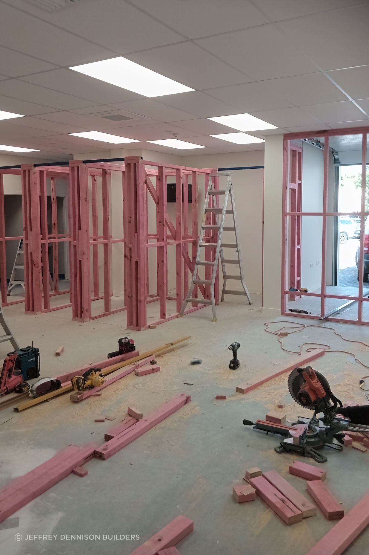 7-42-Thames-St-Oamaru-Caroline-Eve-progression-of-the-new-framing-within-the-retail-space-JDBuilders-.jpg